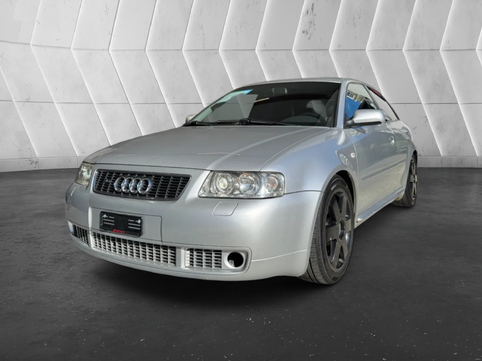 AUDI S3 quattro-image-4