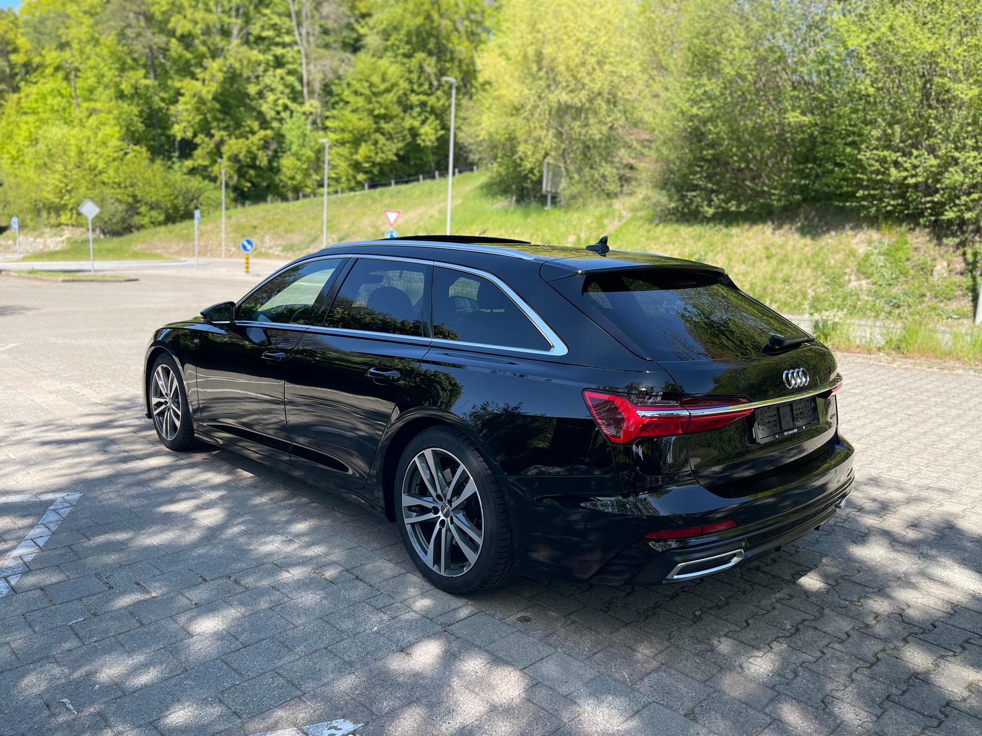 AUDI A6 Avant 45 TDI Sport quattro tiptronic-image-2