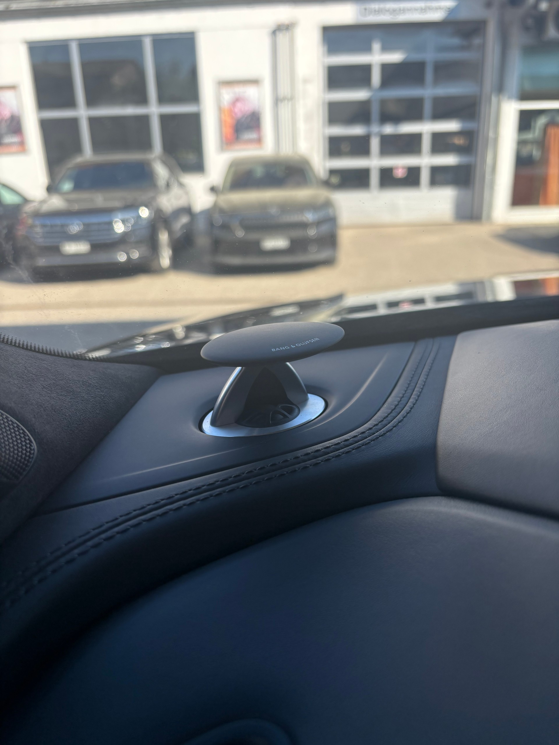 AUDI SQ7 4.0 TDI quattro tiptronic-image-8