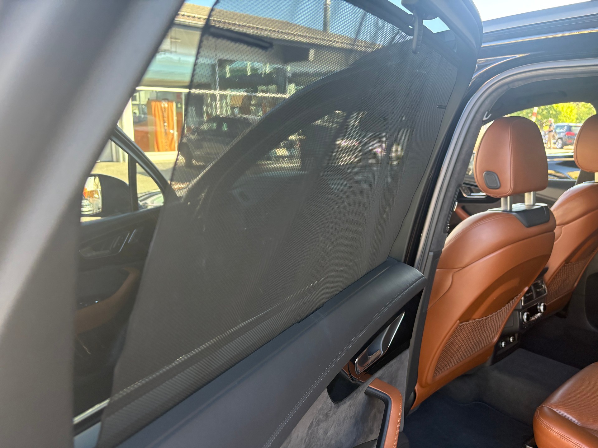 AUDI SQ7 4.0 TDI quattro tiptronic-image-11