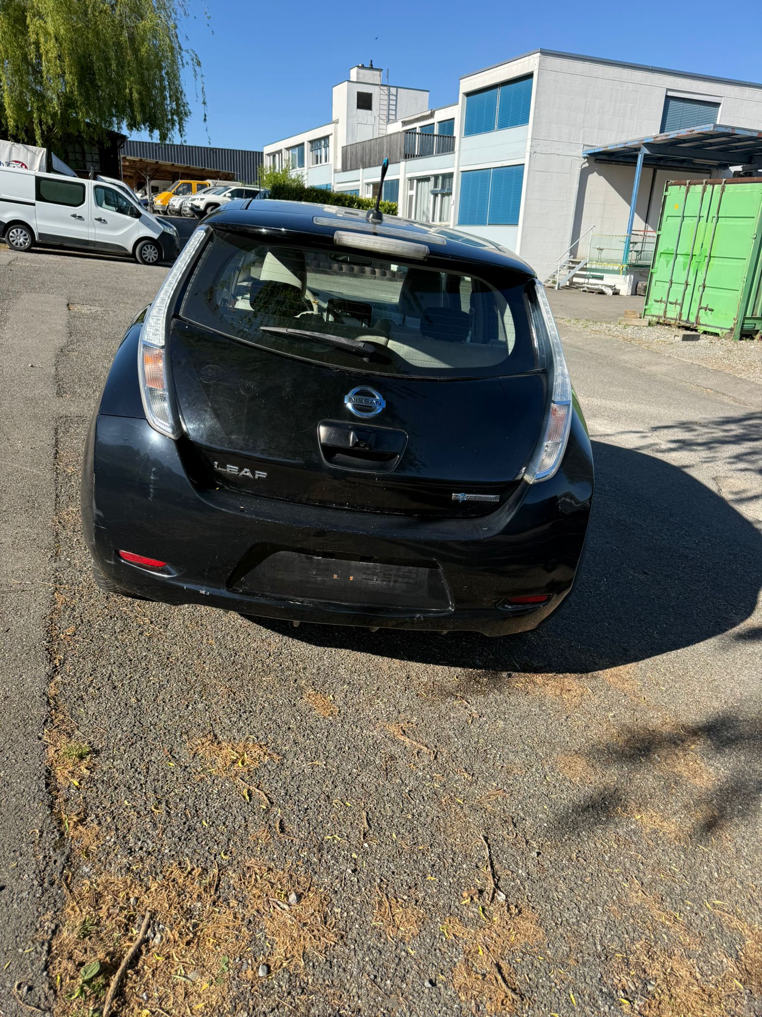 NISSAN-image-4