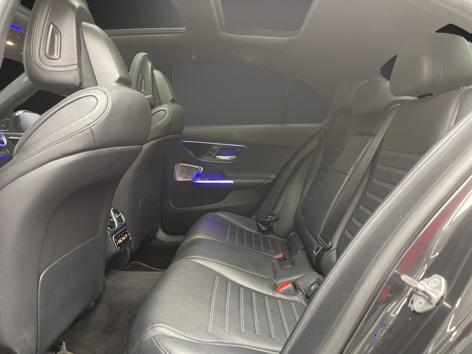 MERCEDES-BENZ C 300 4M AMG Line-image-10