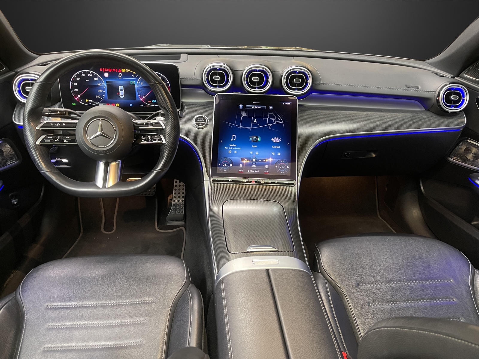 MERCEDES-BENZ C 300 4M AMG Line-image-6