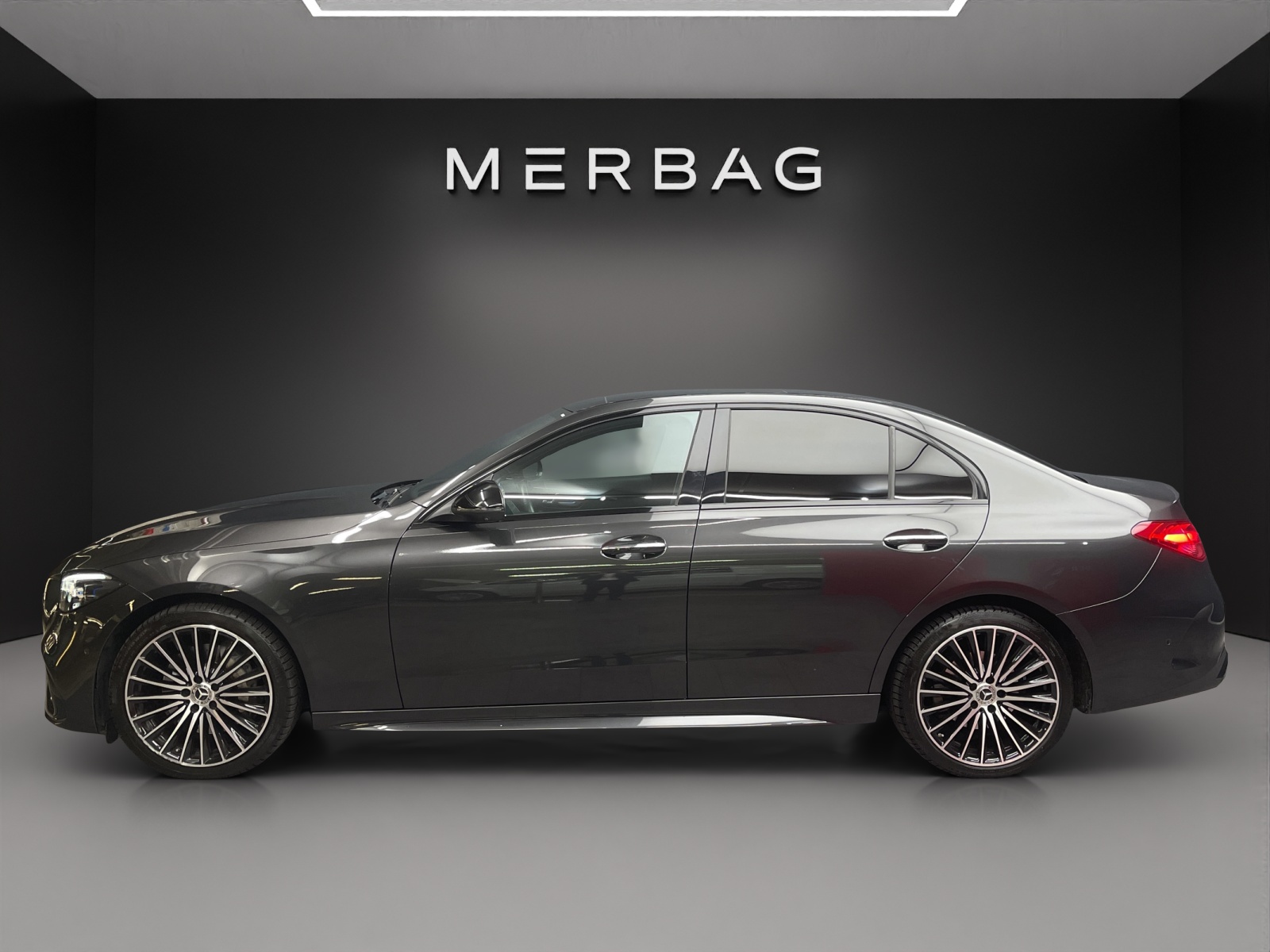 MERCEDES-BENZ C 300 4M AMG Line-image-2