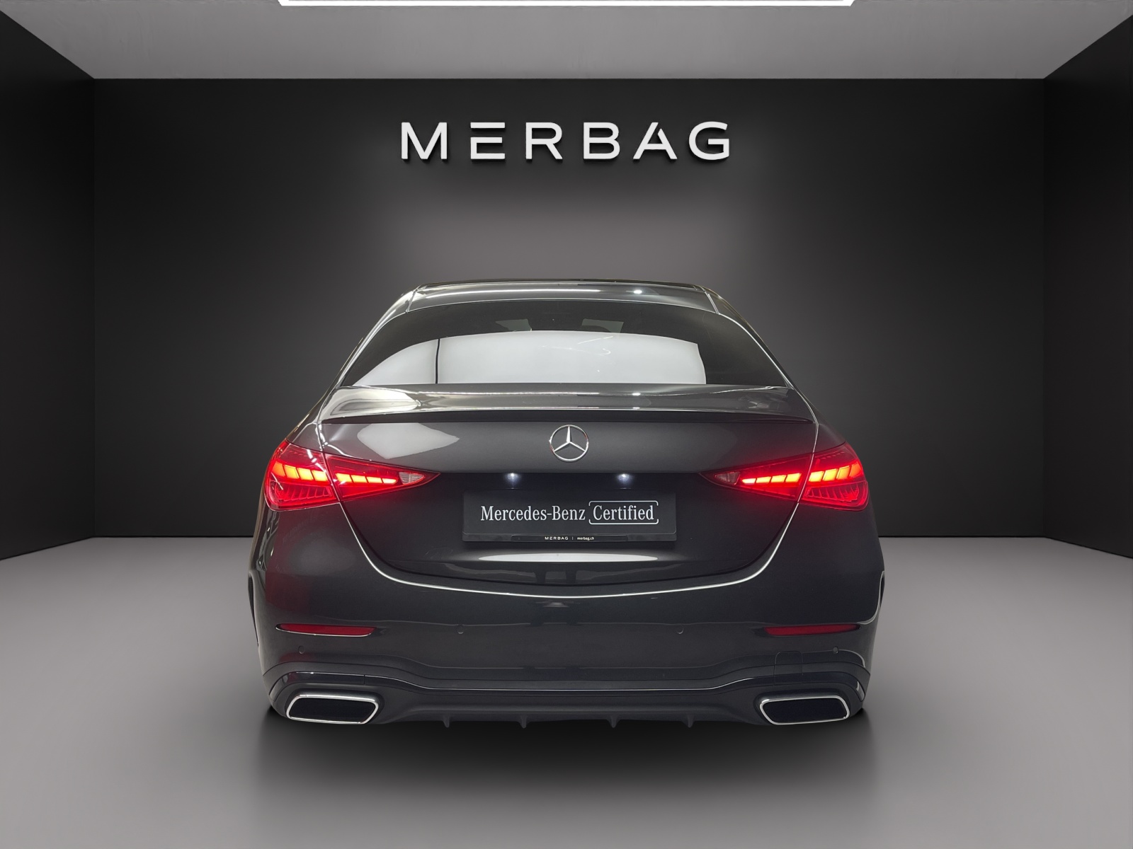 MERCEDES-BENZ C 300 4M AMG Line-image-4