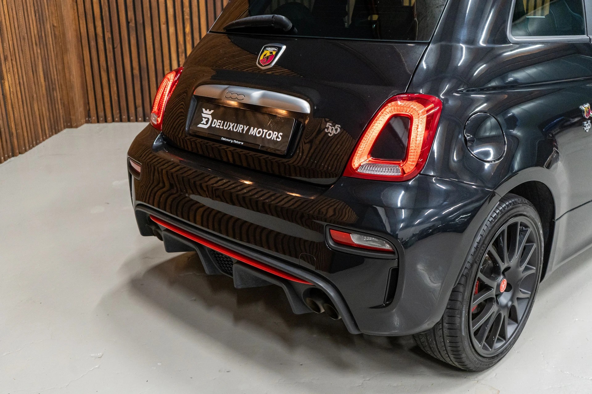 FIAT 595 1.4 16V Turbo Abarth Pista-image-3