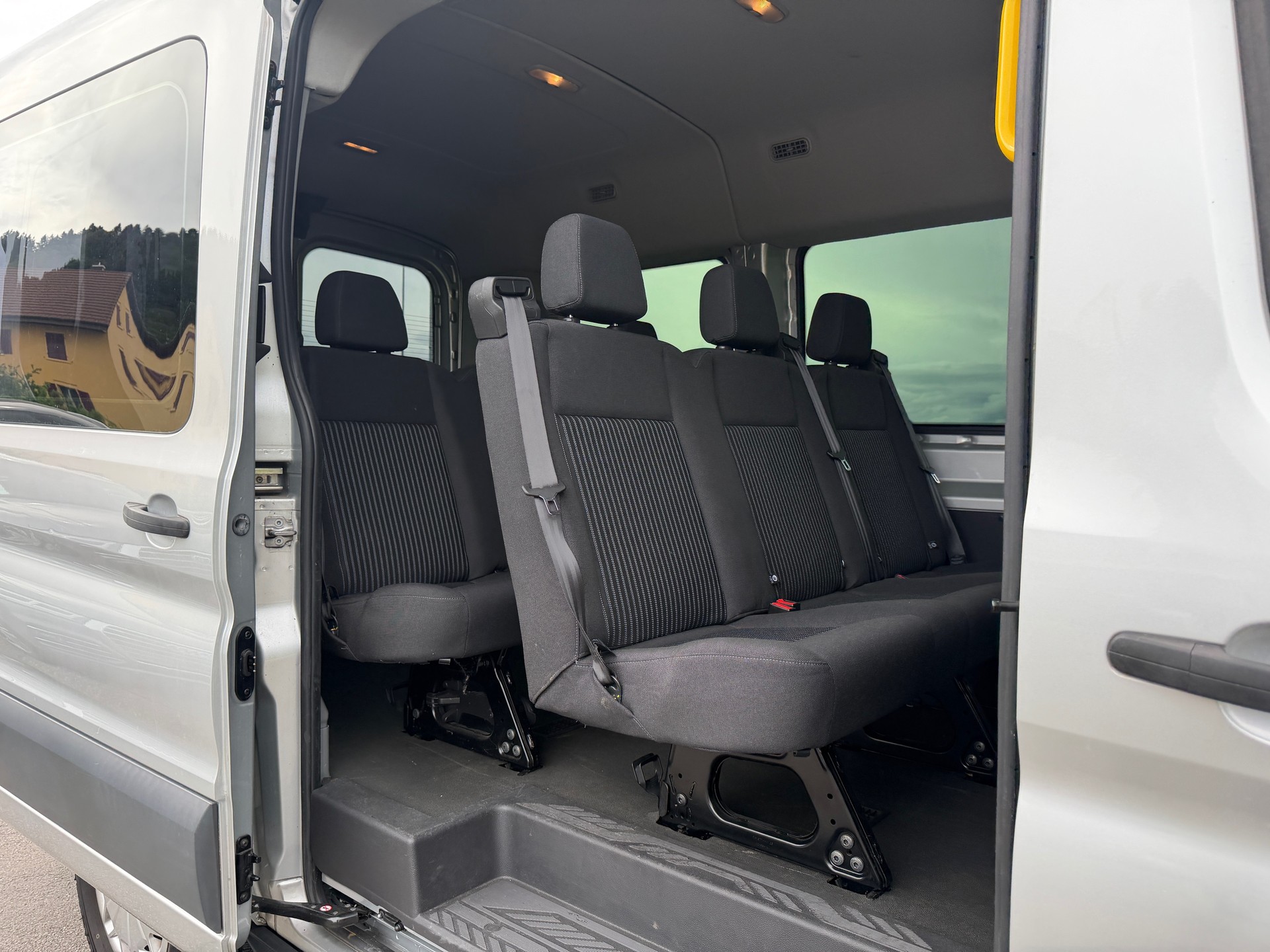 FORD Transit Combi 350 L2 Trend RWD-image-10