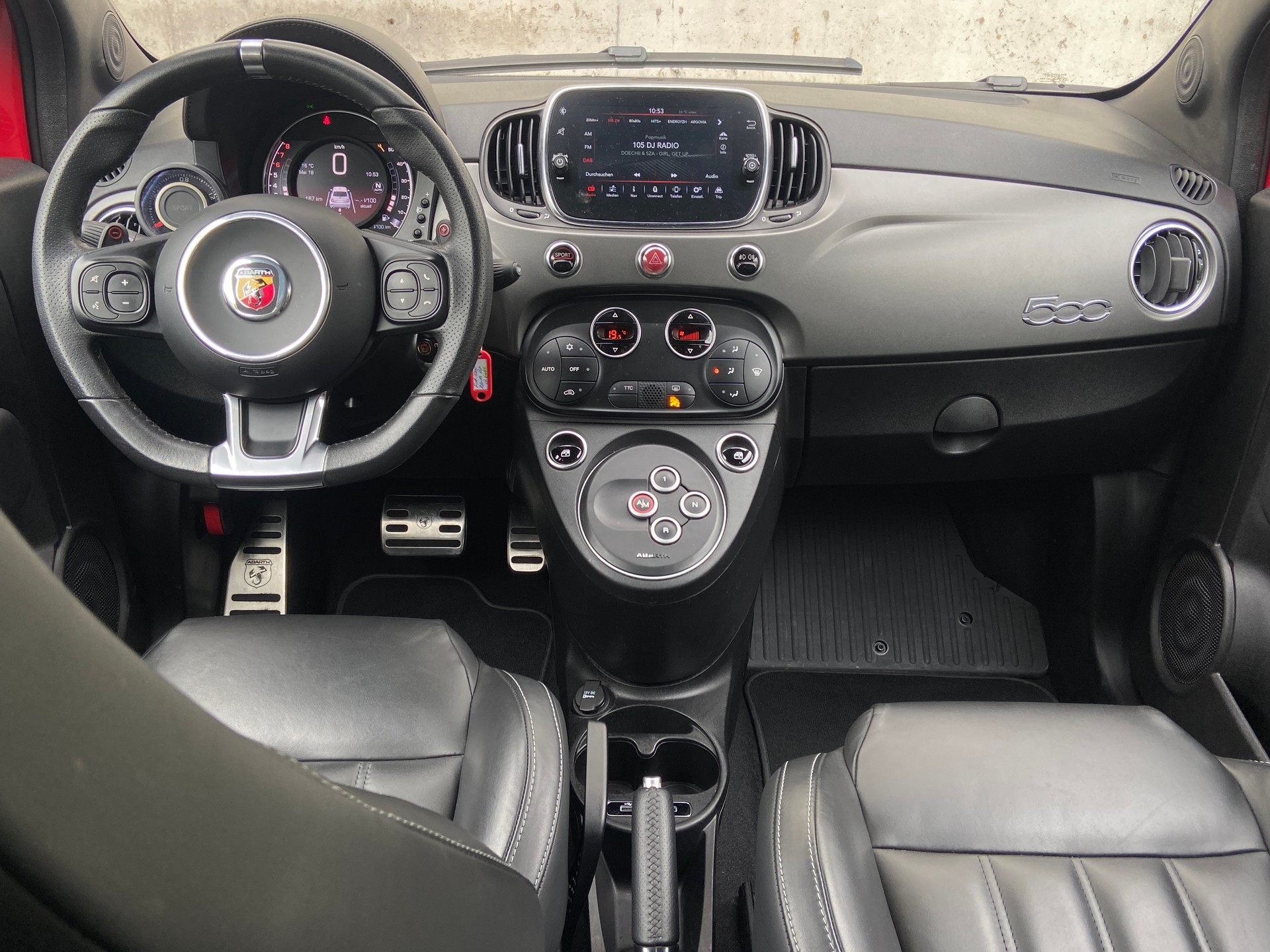 FIAT 595 1.4 16V Turbo Abarth Turismo Automat-image-3