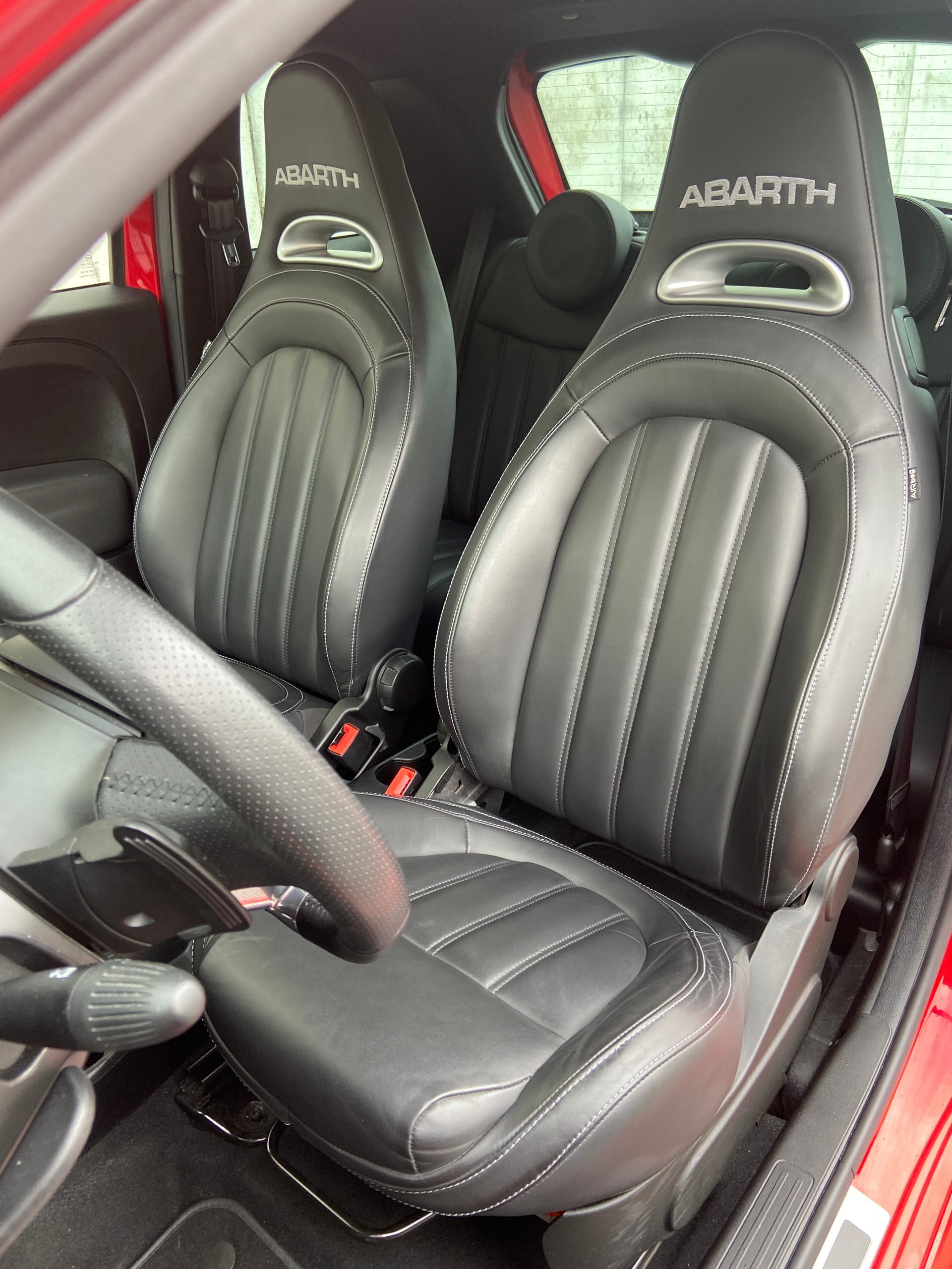 FIAT 595 1.4 16V Turbo Abarth Turismo Automat-image-5