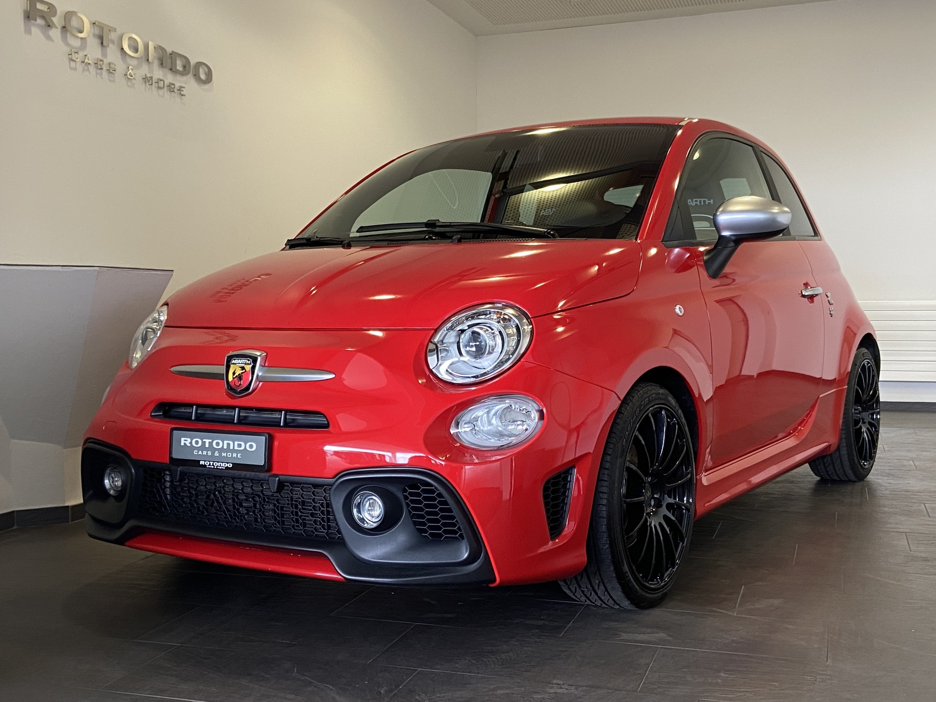 FIAT 595 1.4 16V Turbo Abarth Turismo Automat-image-0
