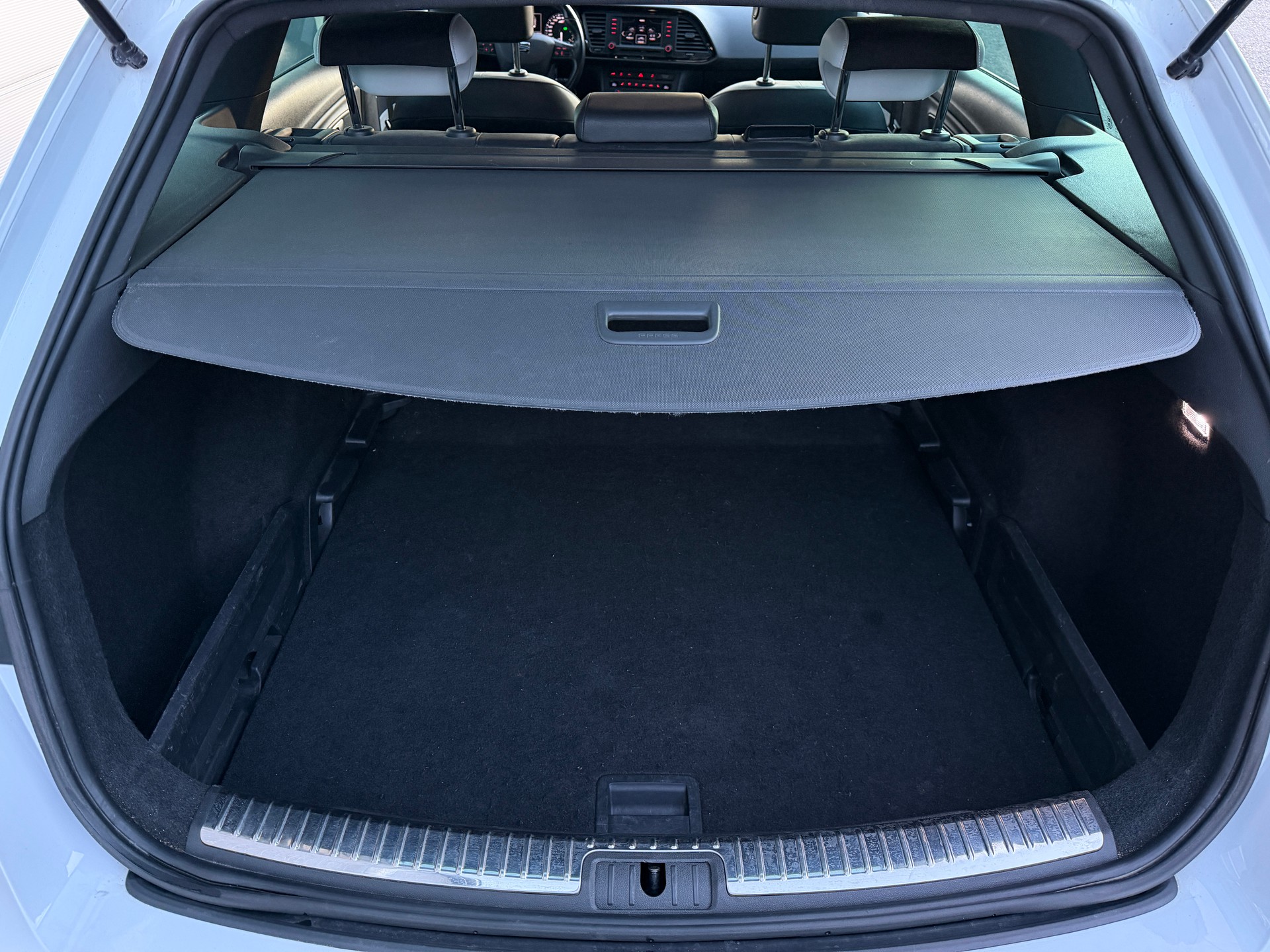 SEAT Leon ST 2.0 TSI Cupra 280 DSG-image-12