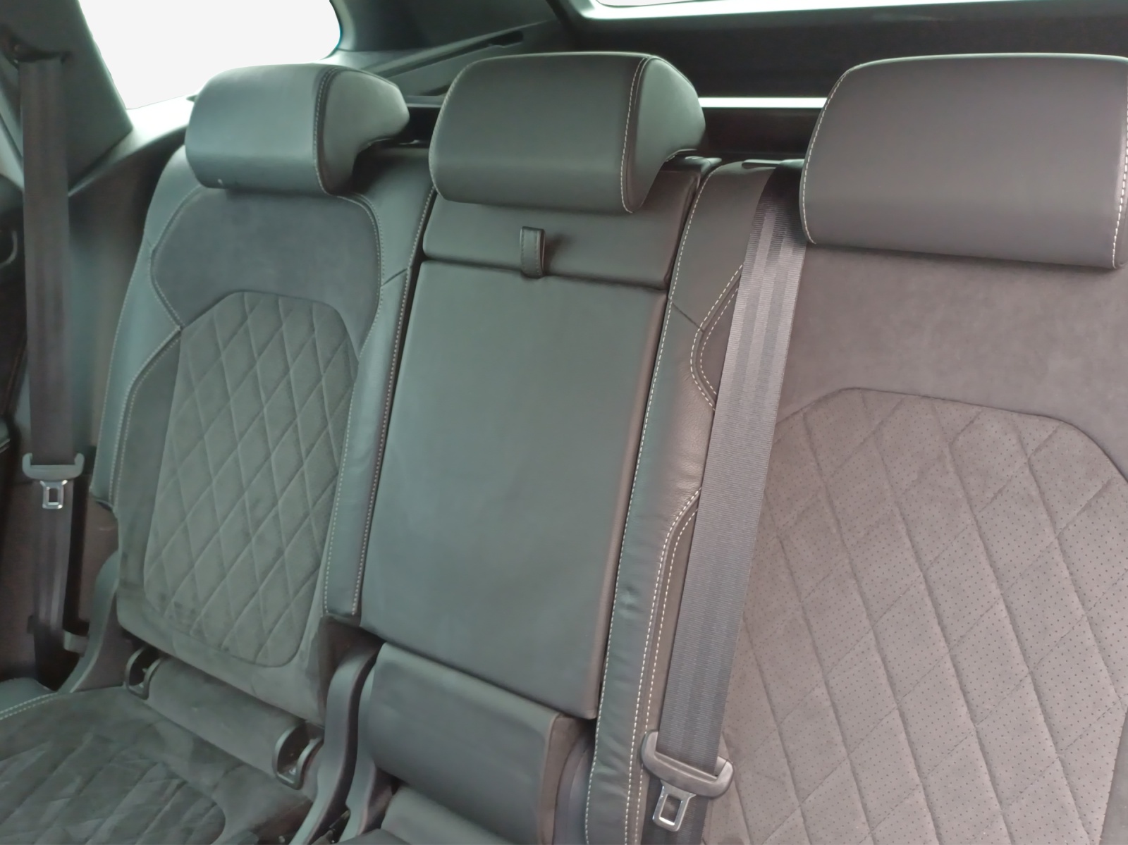 SKODA Kodiaq 2.0 TDI CR Sport Line 4x4 DSG-image-11