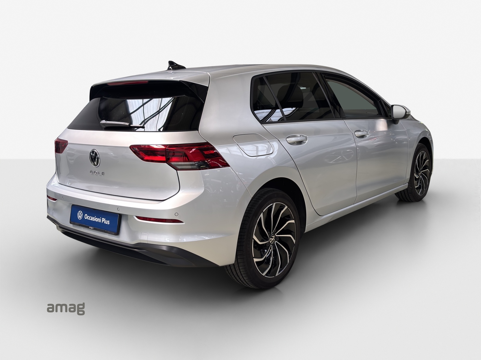 VW Golf 1.0 TSI Life-image-4