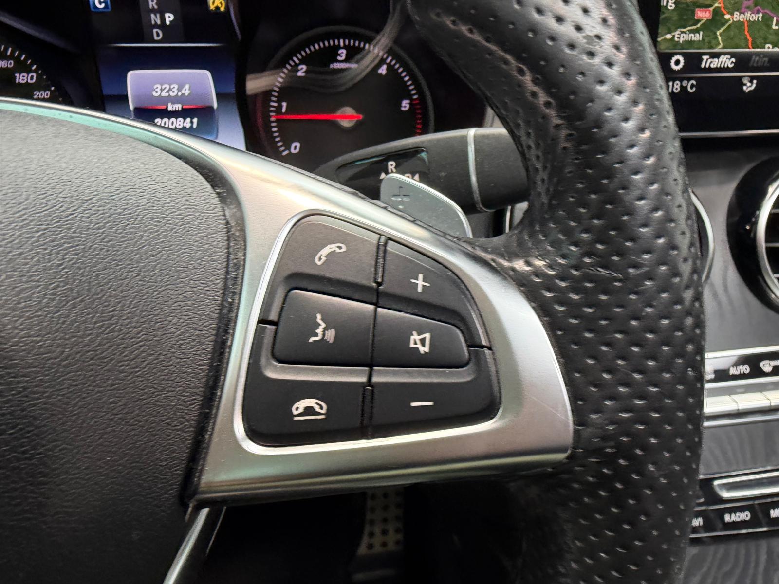 MERCEDES-BENZ GLC 250 d AMG Line 4Matic 9G-Tronic - Toit ouvrant - Caméra 360-image-21