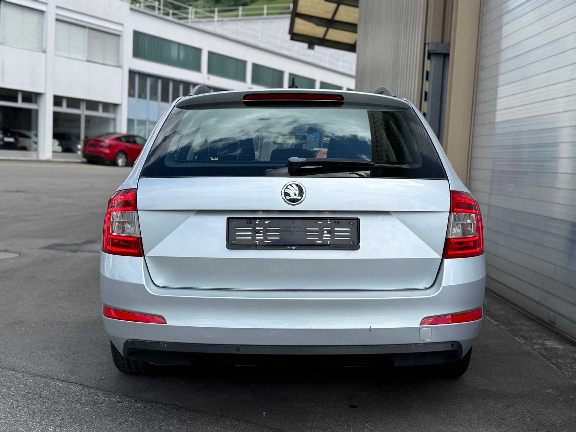 SKODA Octavia Combi 2.0 TDI Style 4x4 DSG-image-4