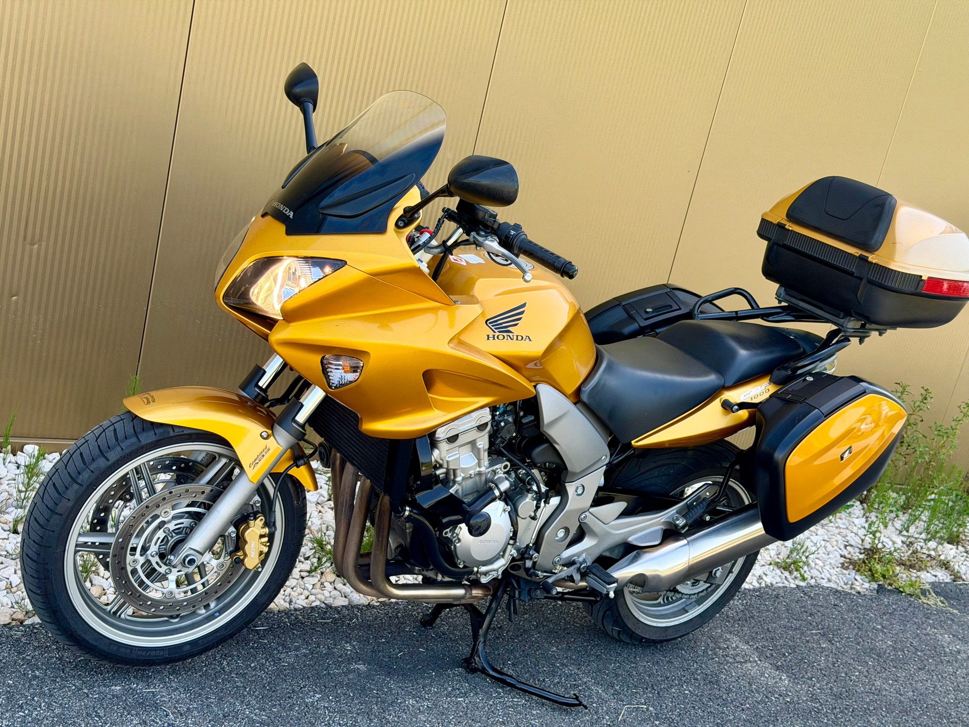 HONDA CBF 1000 ABS-image-9