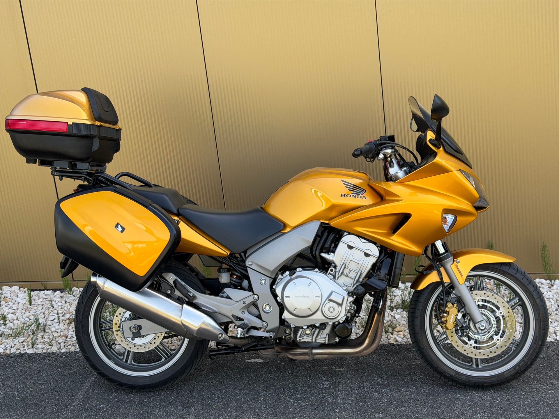 HONDA CBF 1000 ABS-showroom-element-3