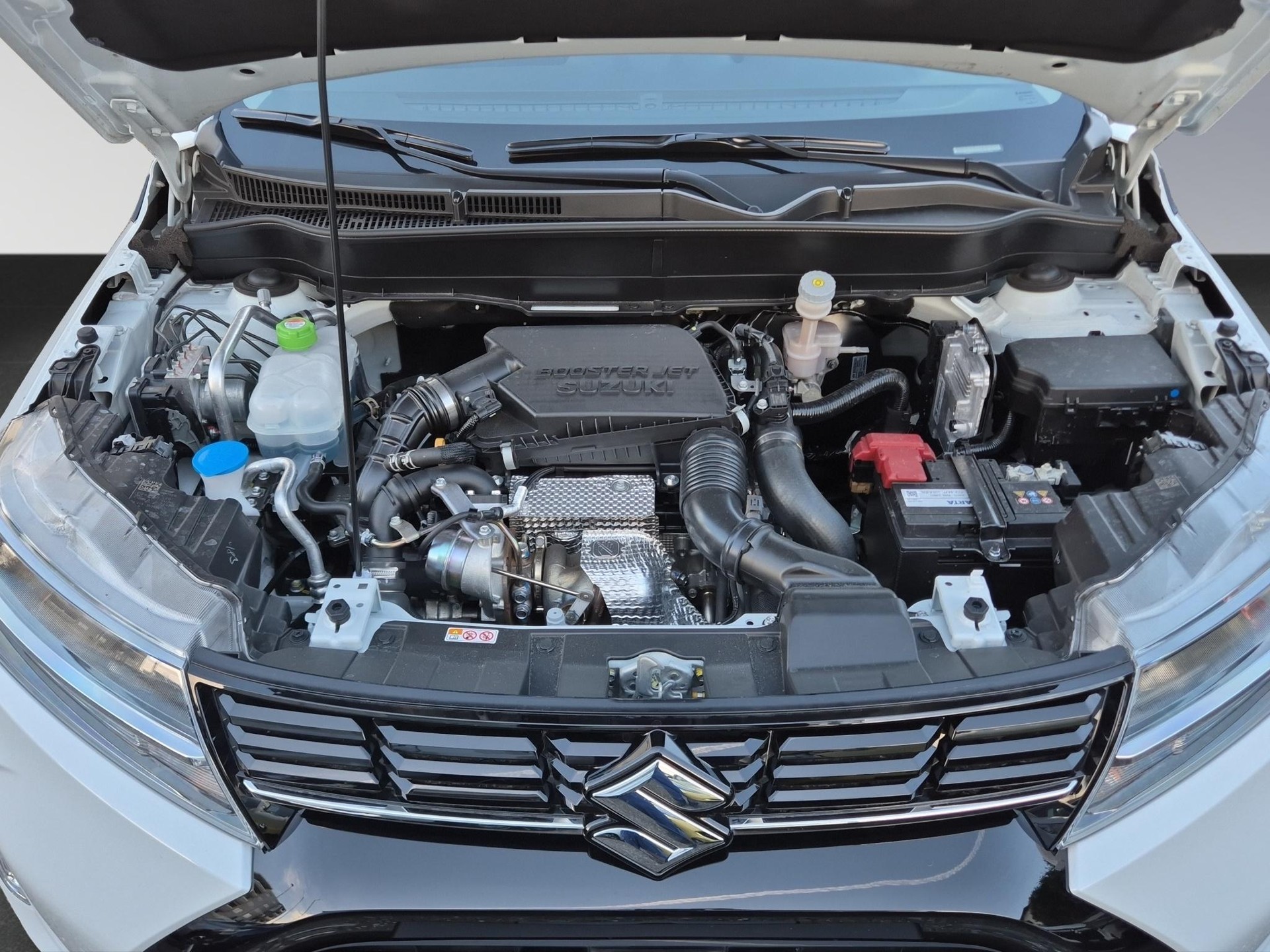 SUZUKI Vitara 1.4 T Compact Top Hybrid 4x4-image-19
