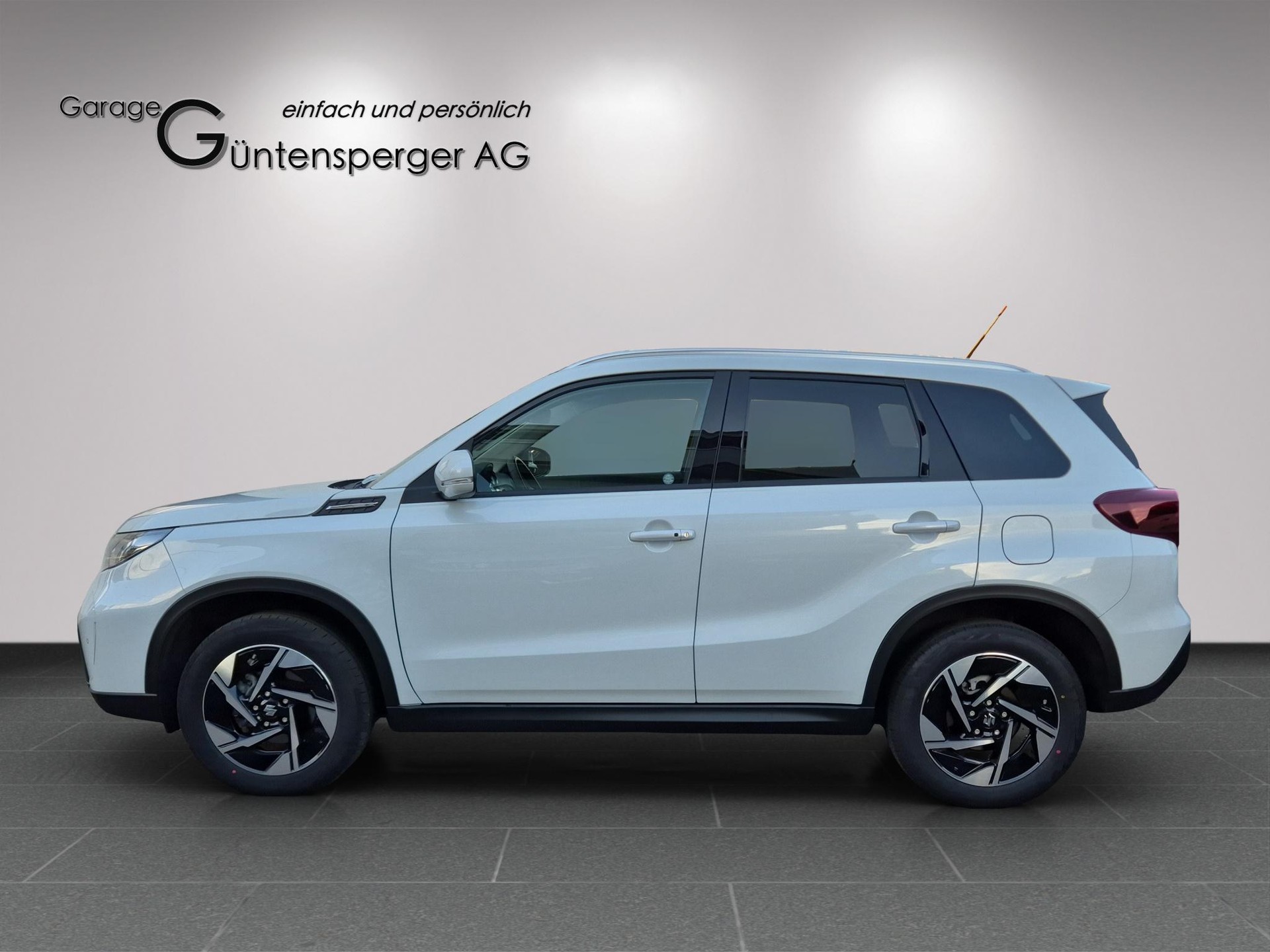 SUZUKI Vitara 1.4 T Compact Top Hybrid 4x4-showroom-element-1