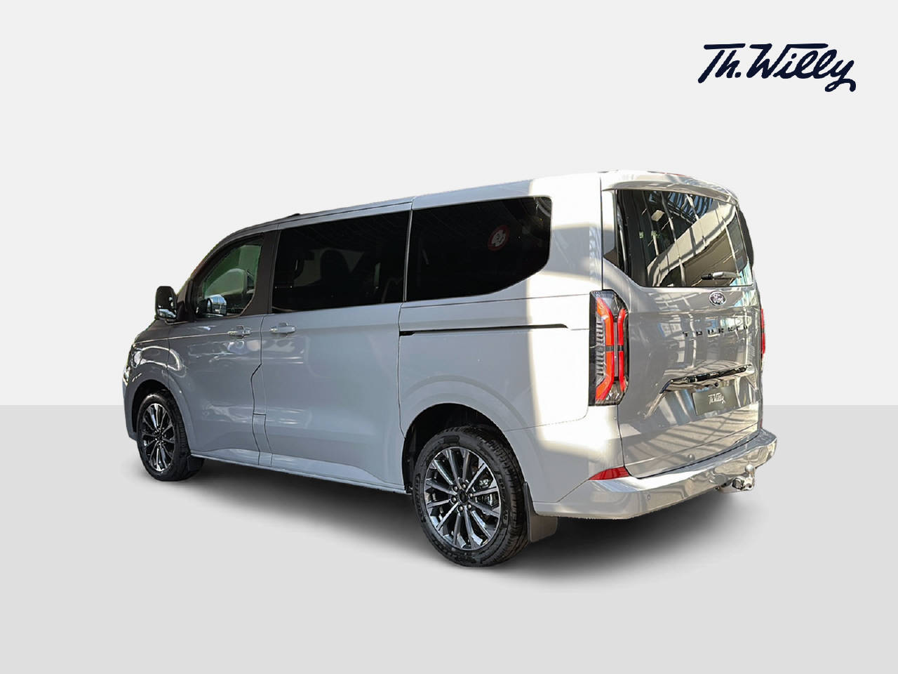 FORD Tourneo Custom 320 L1 2.0 EcoBlue 170 Titanium X-showroom-element-2