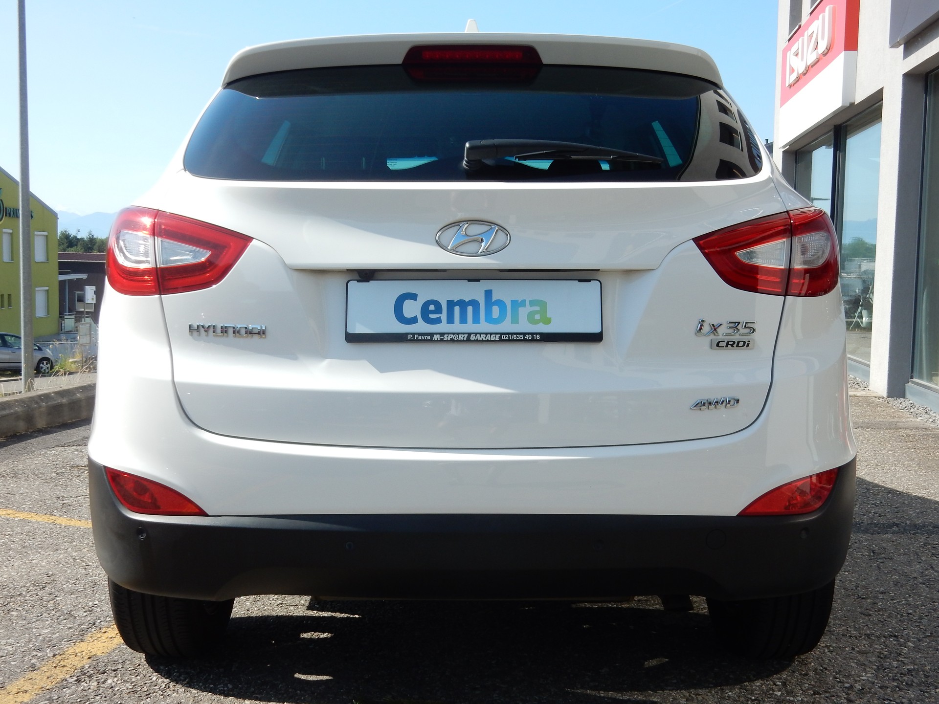 HYUNDAI iX 35 2.0 CRDi Style 4WD Automatic-image-3