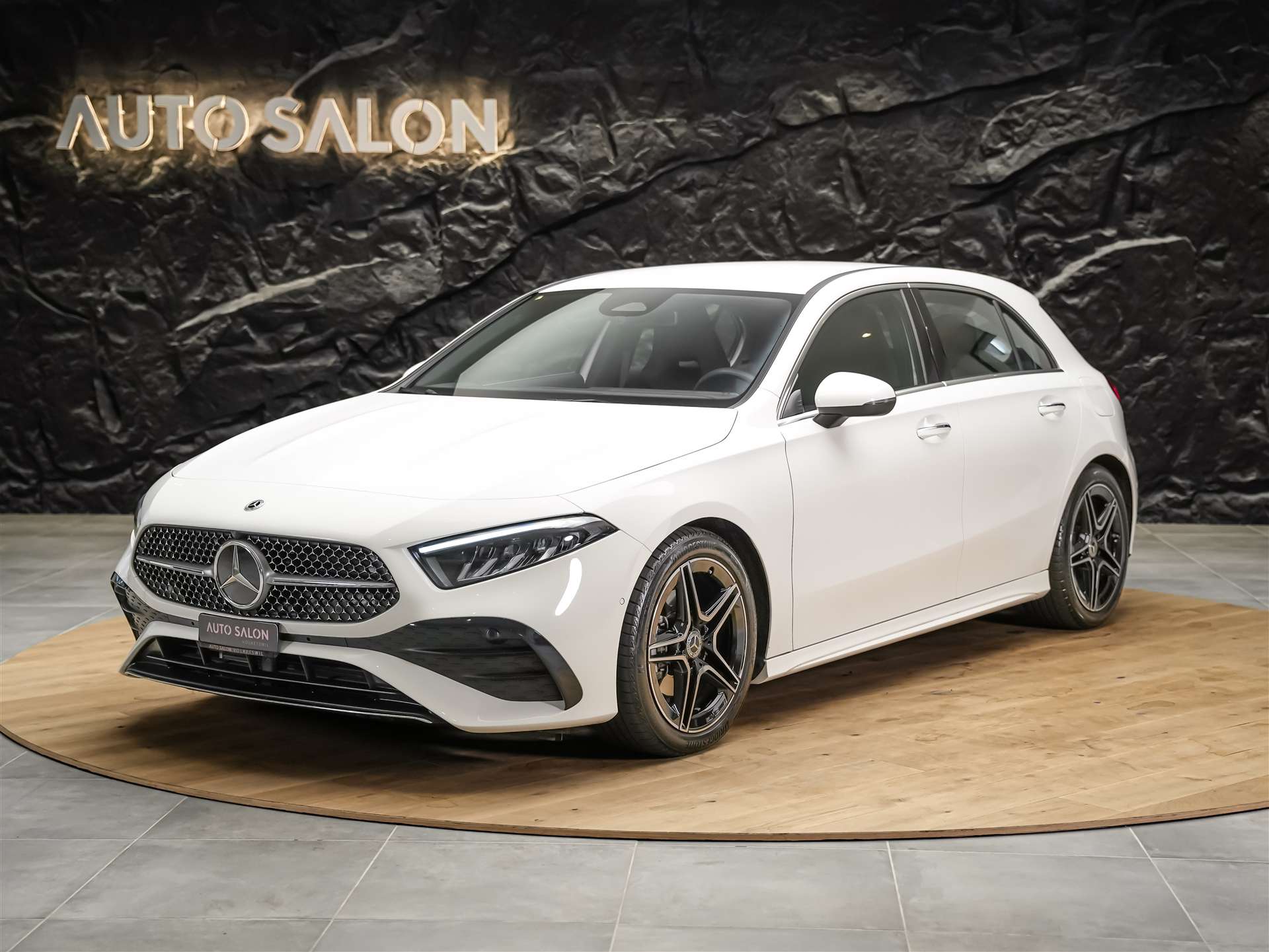 MERCEDES-BENZ A 200 d AMG Line 8G-DCT *Facelift*Lenkradheizung*Kamera*-image-1