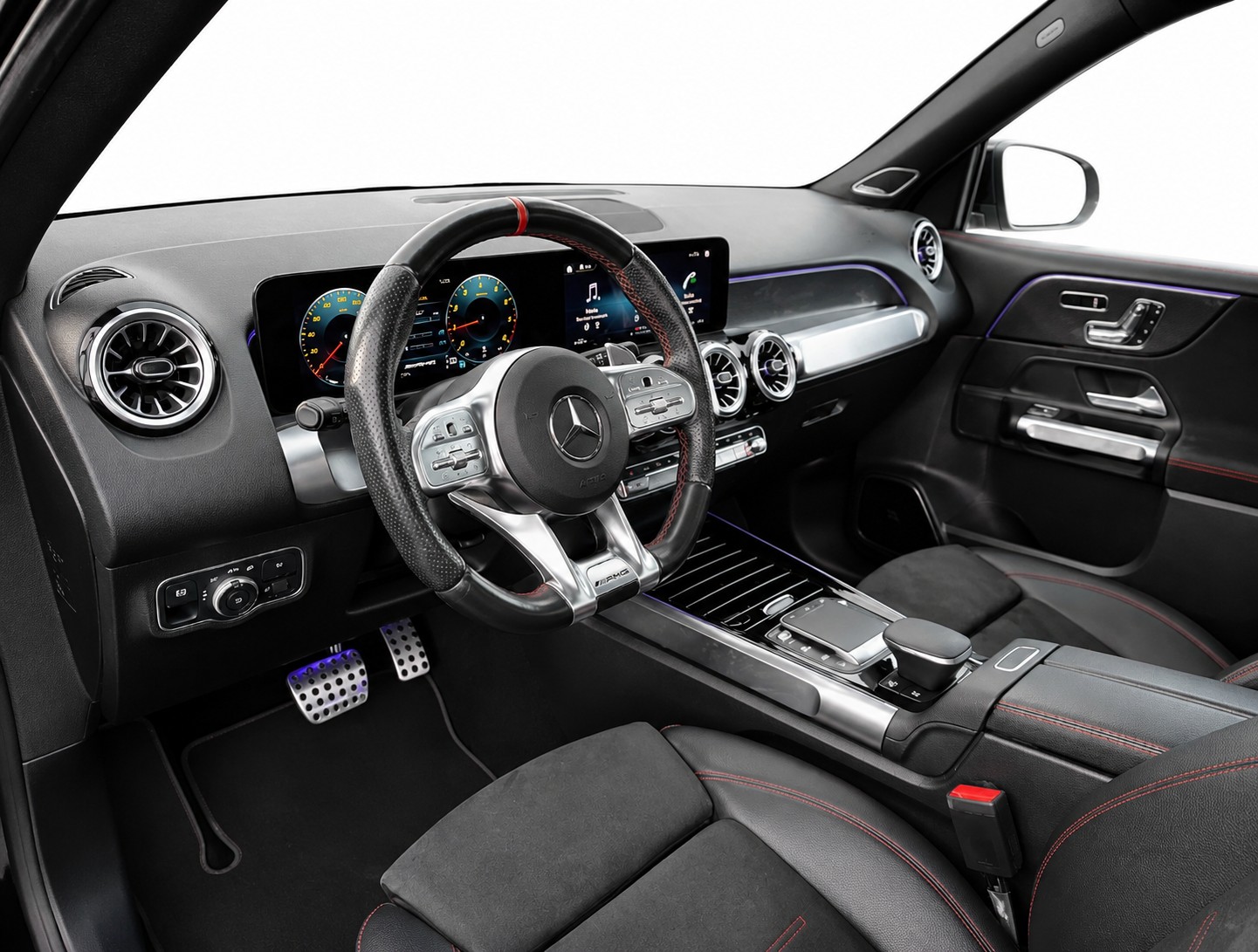 MERCEDES-BENZ GLB 35 AMG 4matic CH FAHRZEUG-image-10