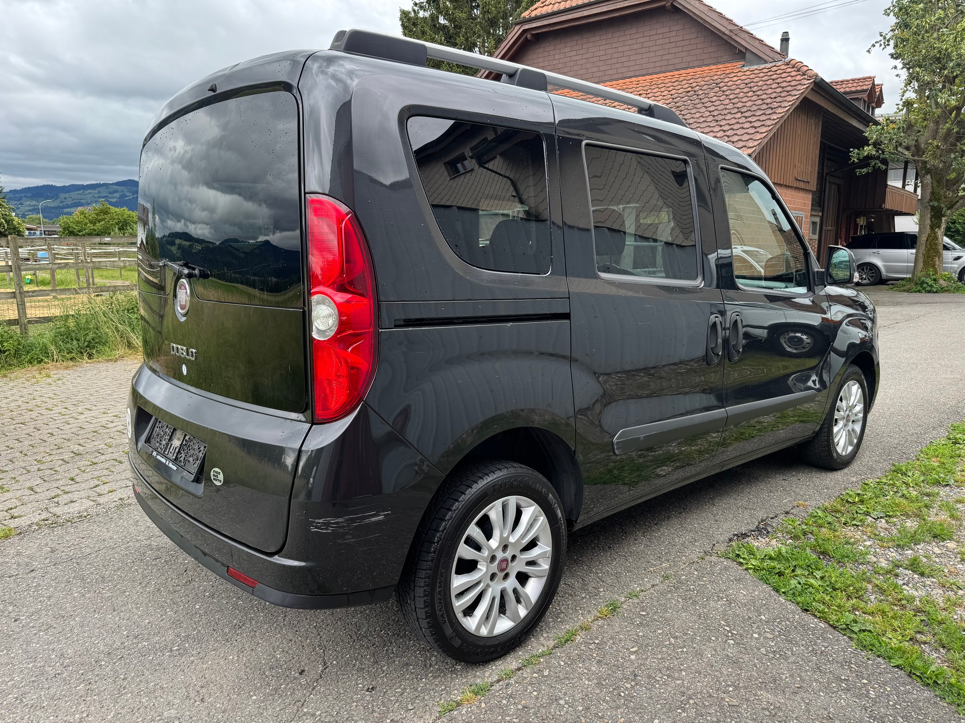 FIAT Doblò 2.0 JTD Dynamic-image-3