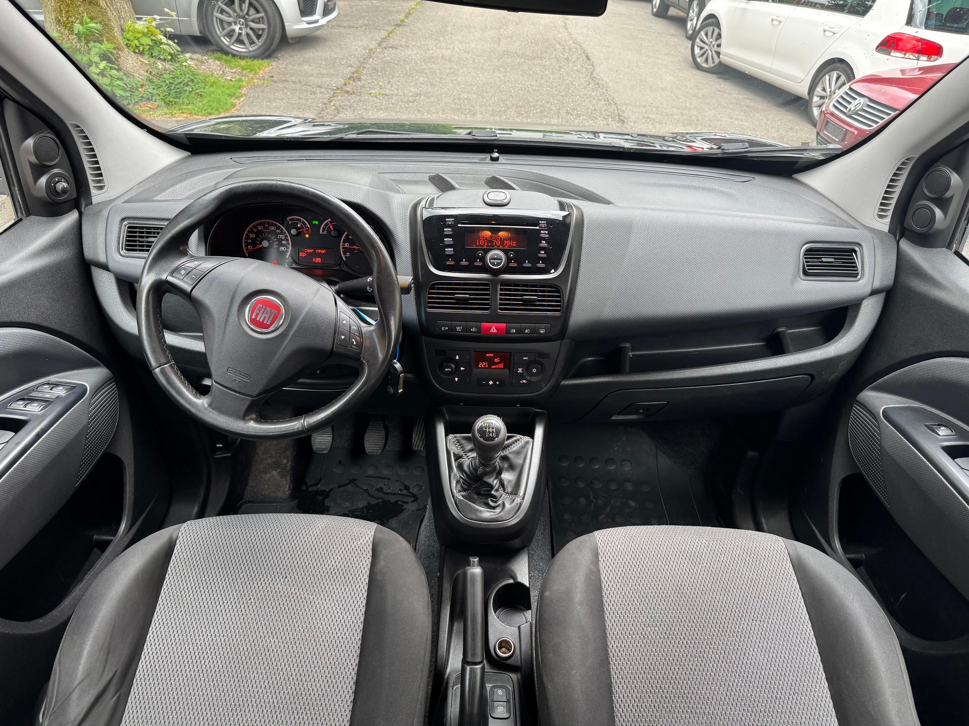 FIAT Doblò 2.0 JTD Dynamic-image-9