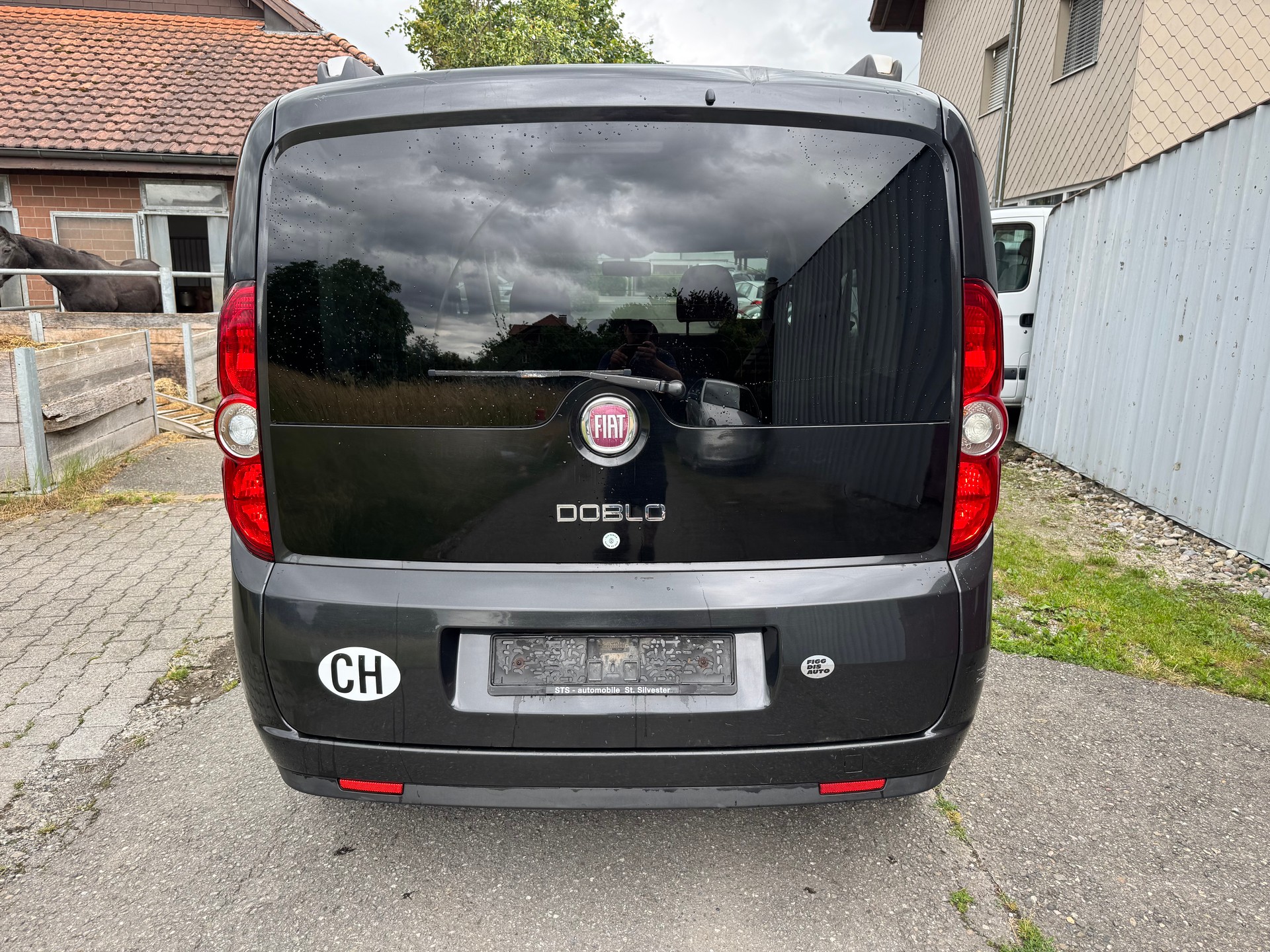 FIAT Doblò 2.0 JTD Dynamic-image-4