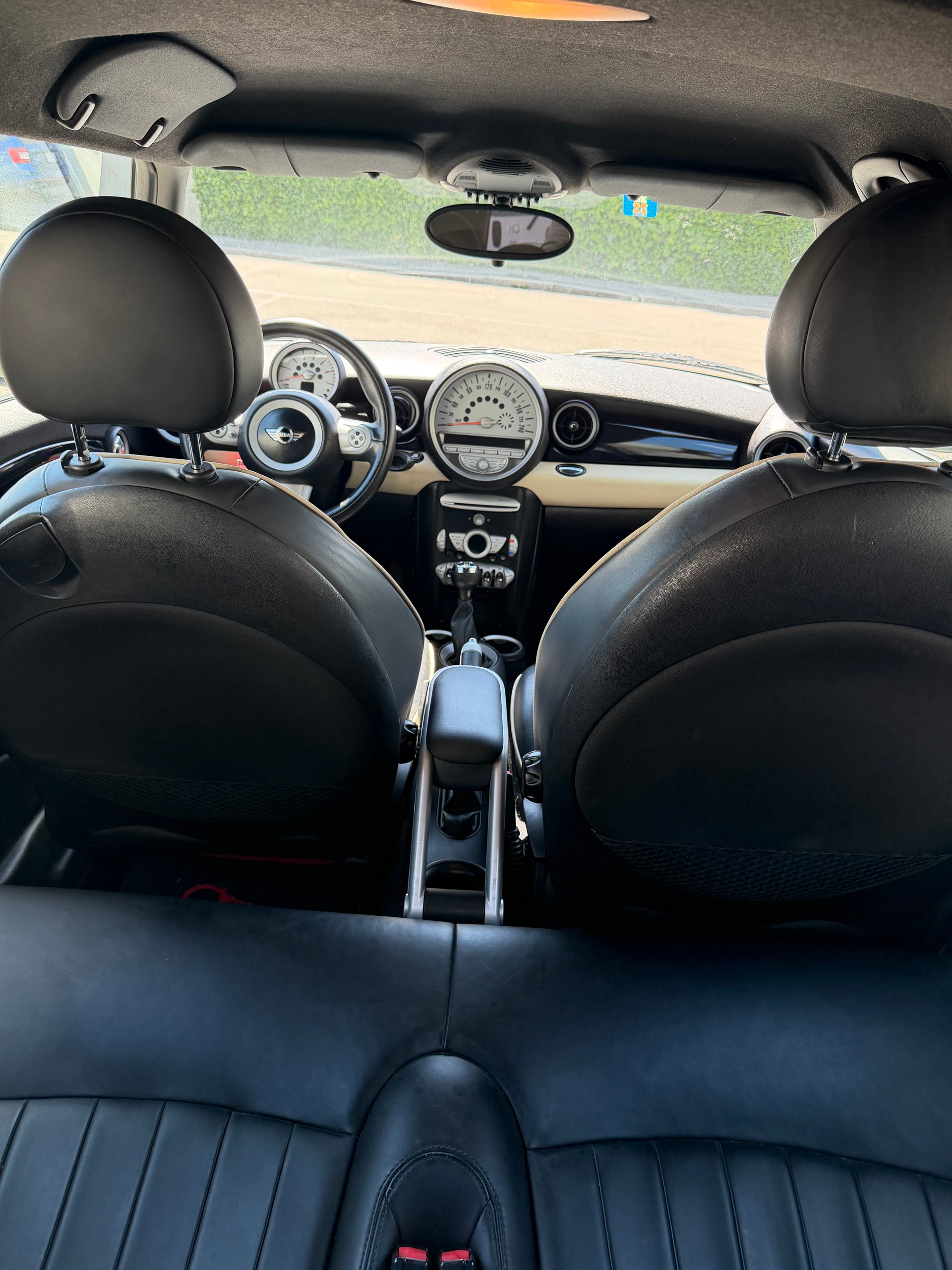 MINI Cooper D-image-12