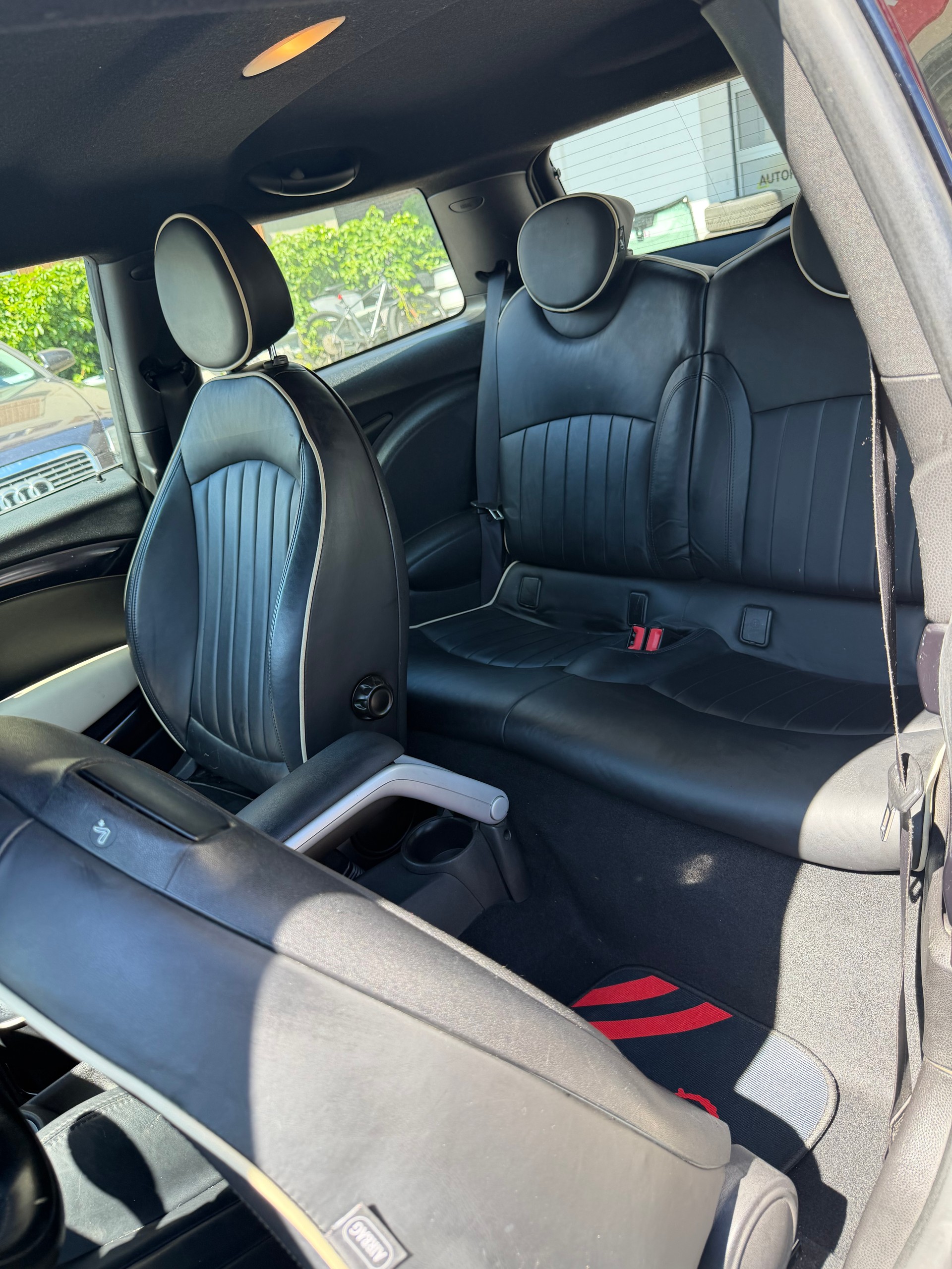 MINI Cooper D-image-10