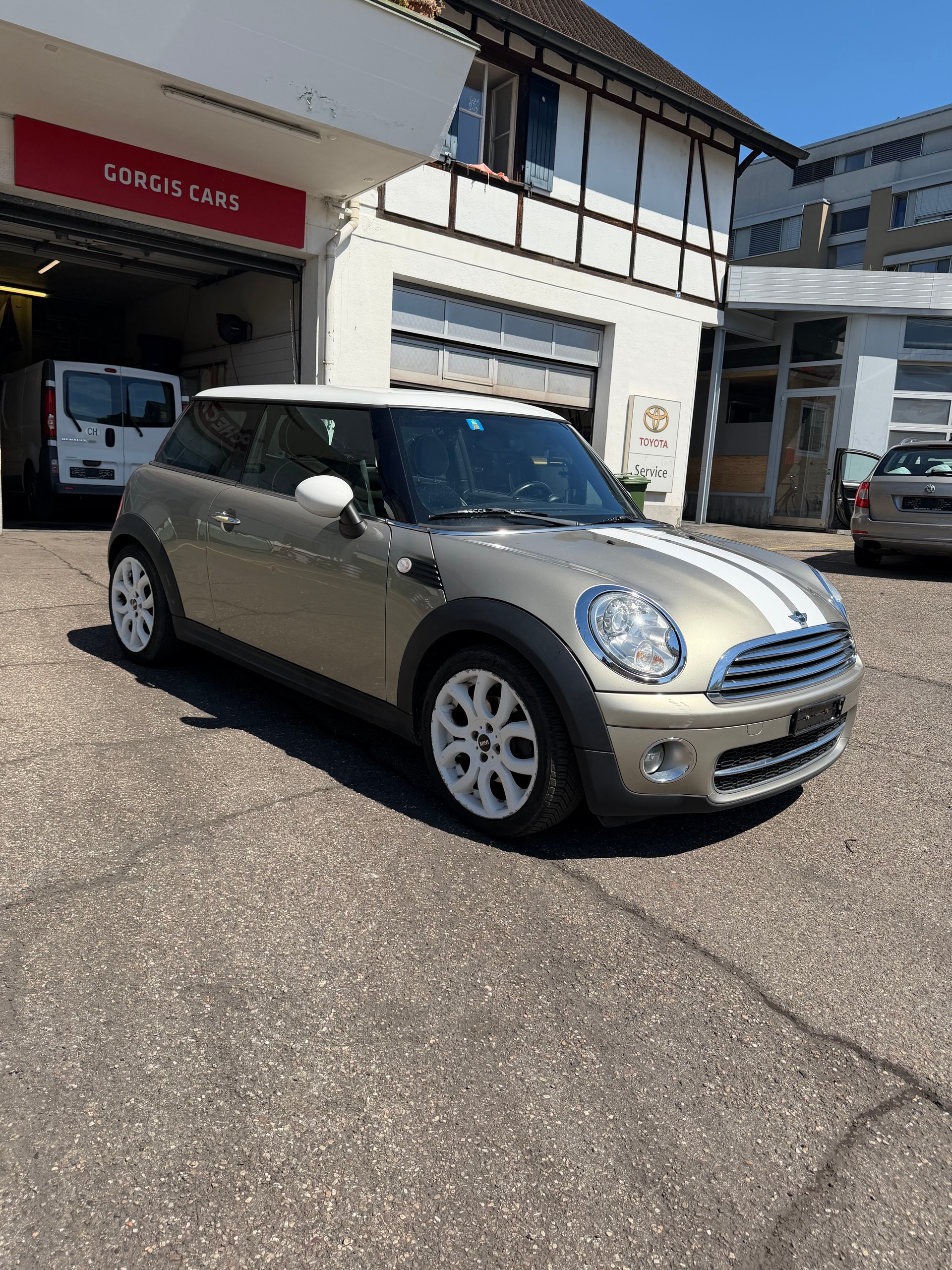 MINI Cooper D-image-0