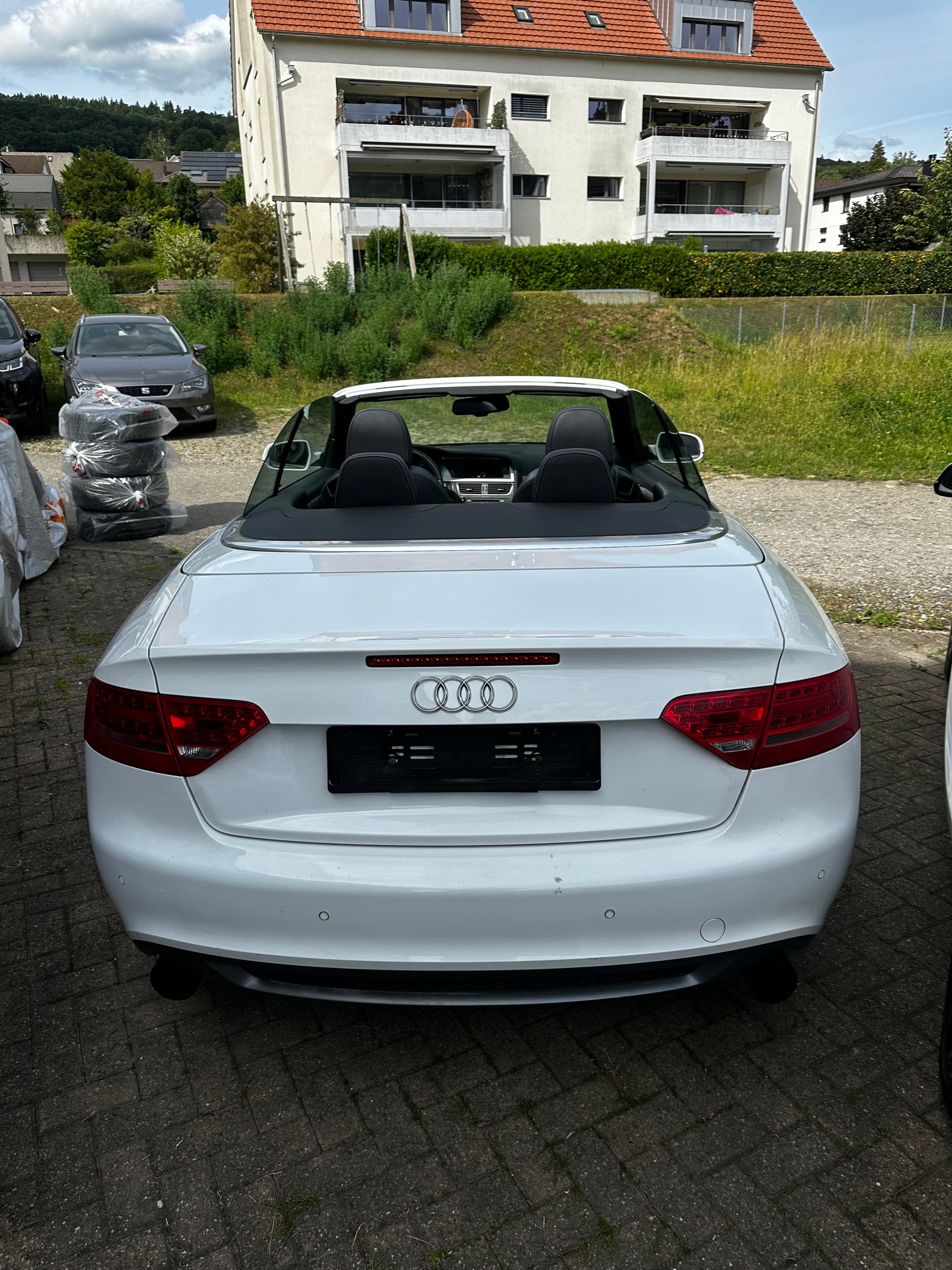 AUDI A5 Cabriolet 2.0 TFSI S-Line-image-4