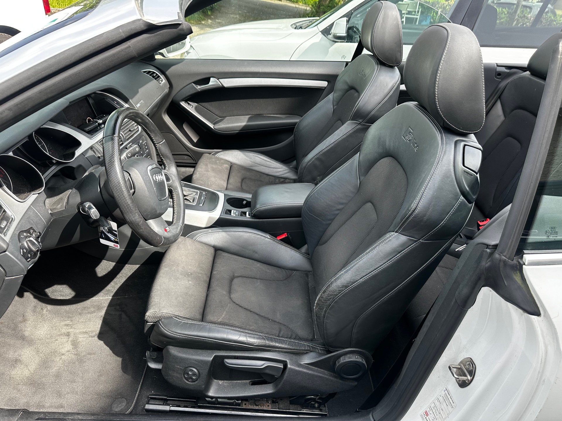 AUDI A5 Cabriolet 2.0 TFSI S-Line-image-6