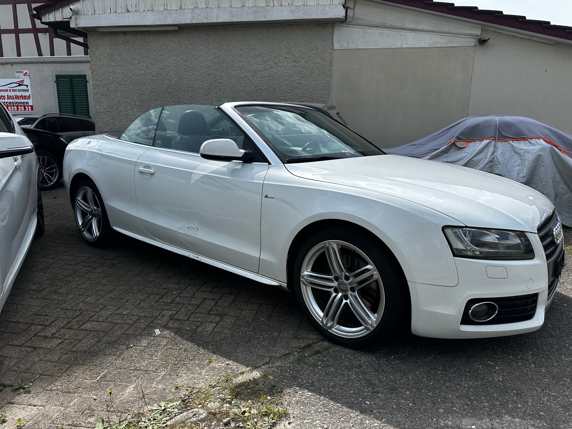 AUDI A5 Cabriolet 2.0 TFSI S-Line-image-2