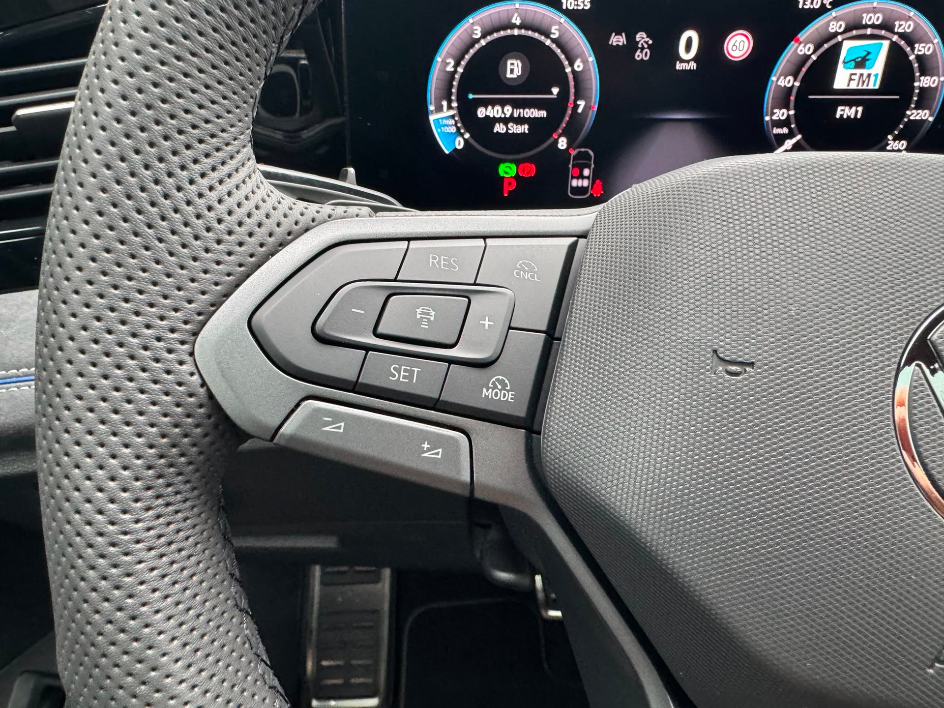 VW Tiguan 2.0 TSI DSG R-Line 4Motion-image-9