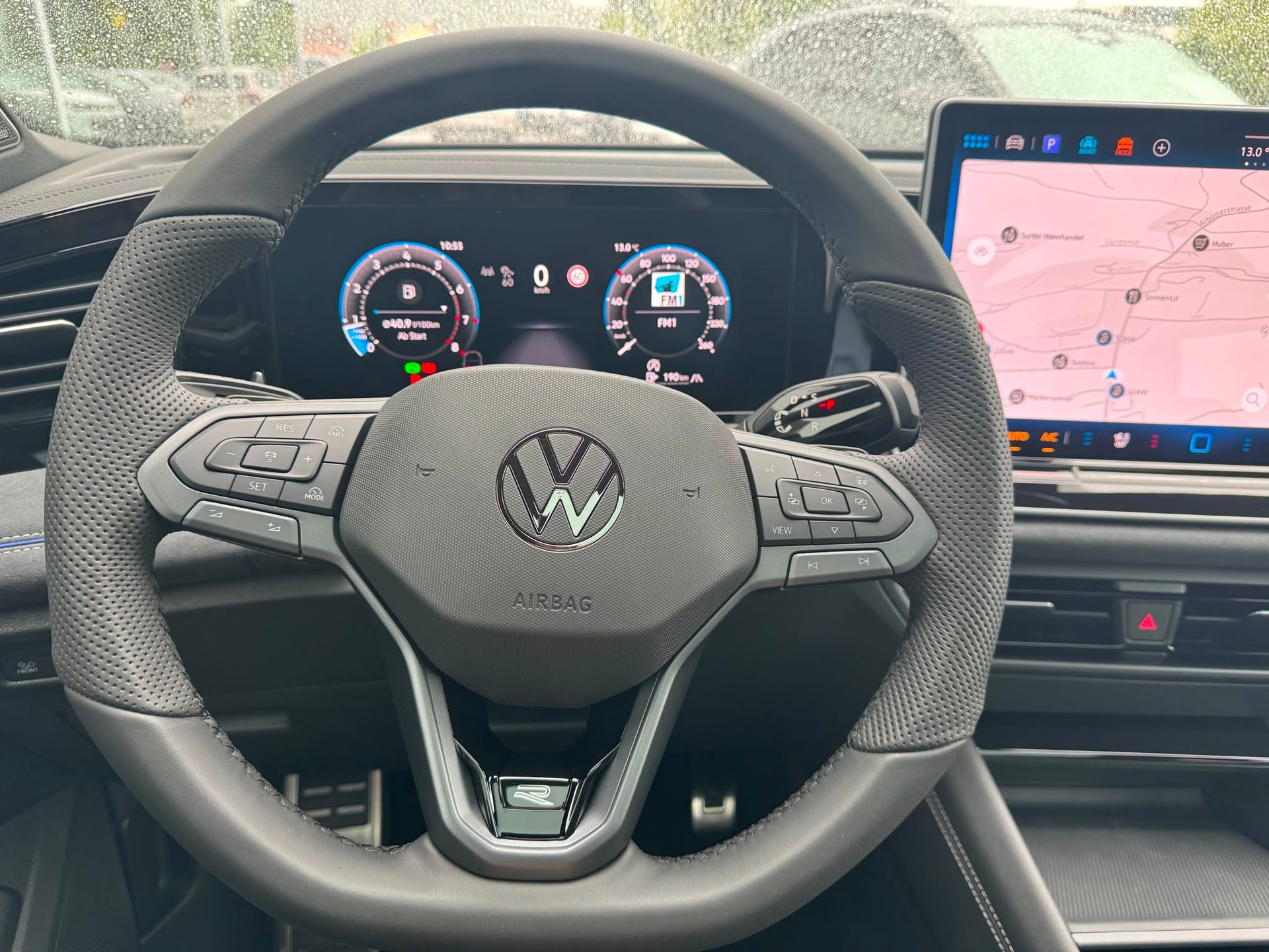 VW Tiguan 2.0 TSI DSG R-Line 4Motion-image-10