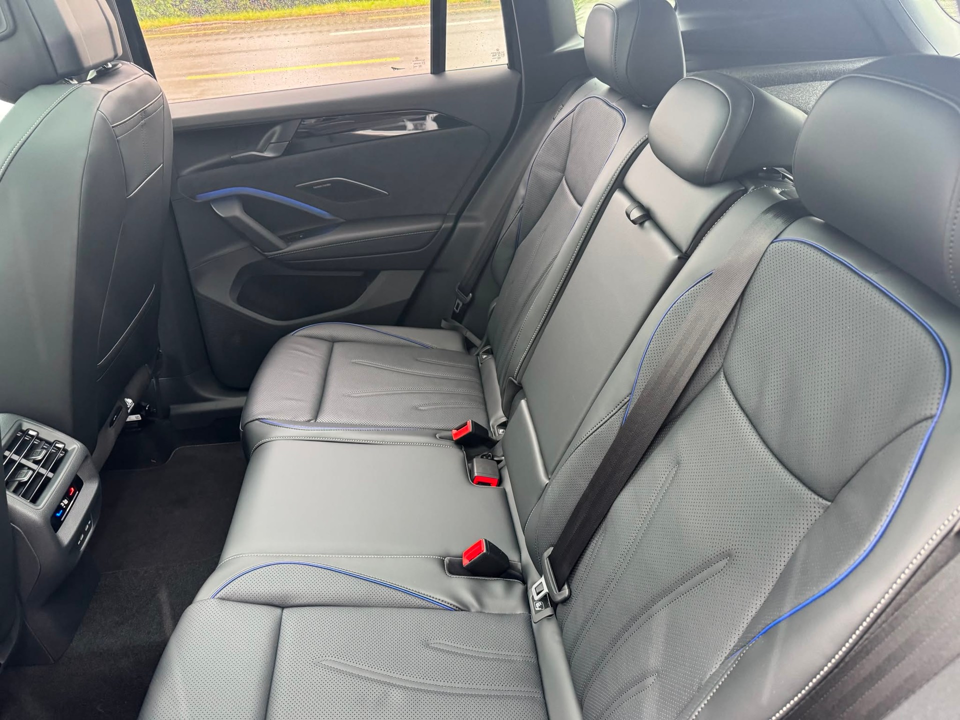 VW Tiguan 2.0 TSI DSG R-Line 4Motion-image-6