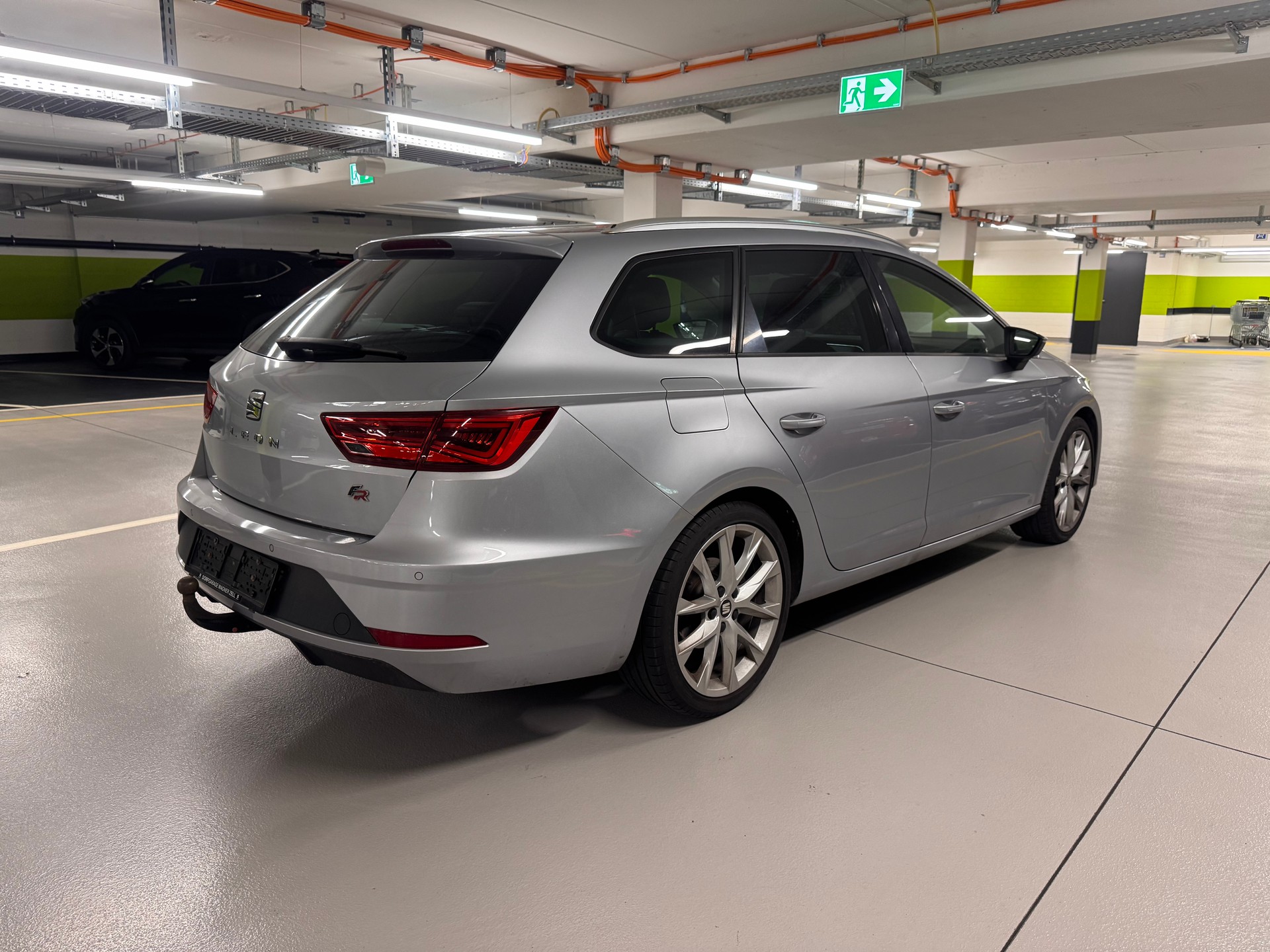 SEAT Leon ST 2.0 TDI Swiss FR DSG-image-4
