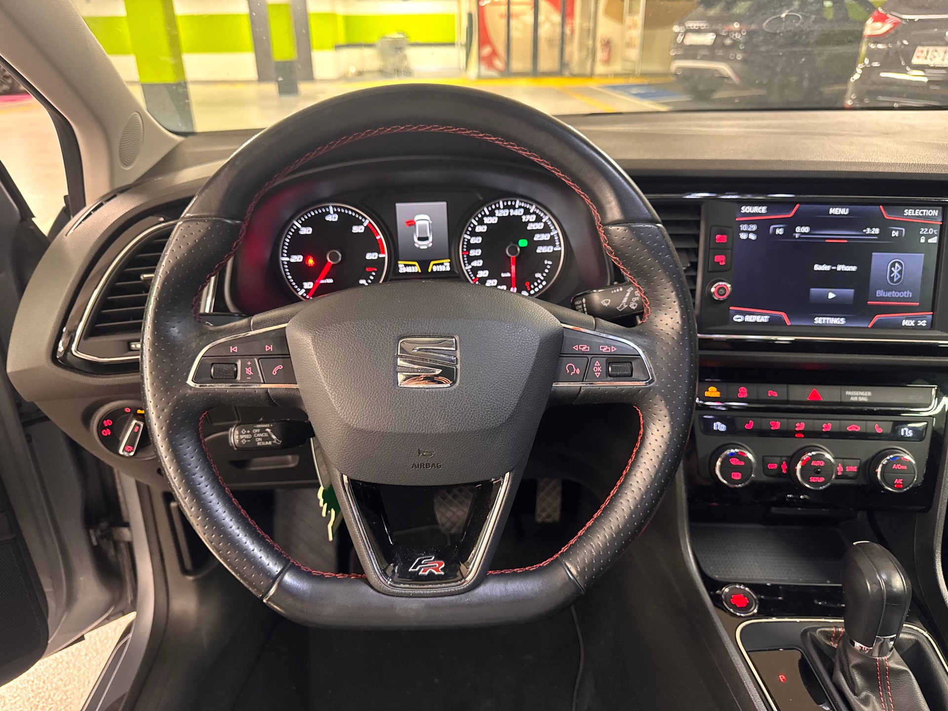 SEAT Leon ST 2.0 TDI Swiss FR DSG-image-11