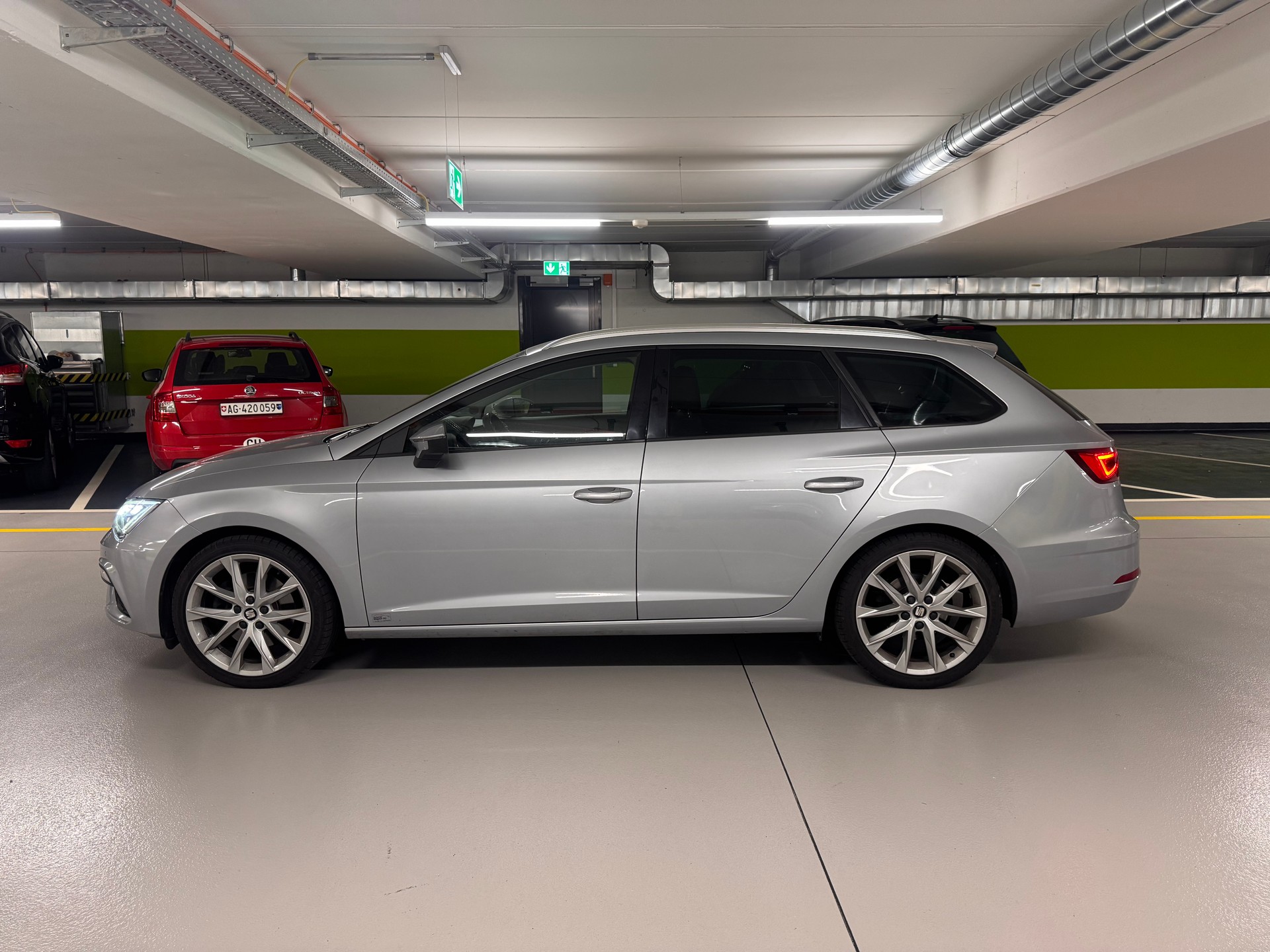 SEAT Leon ST 2.0 TDI Swiss FR DSG-image-7