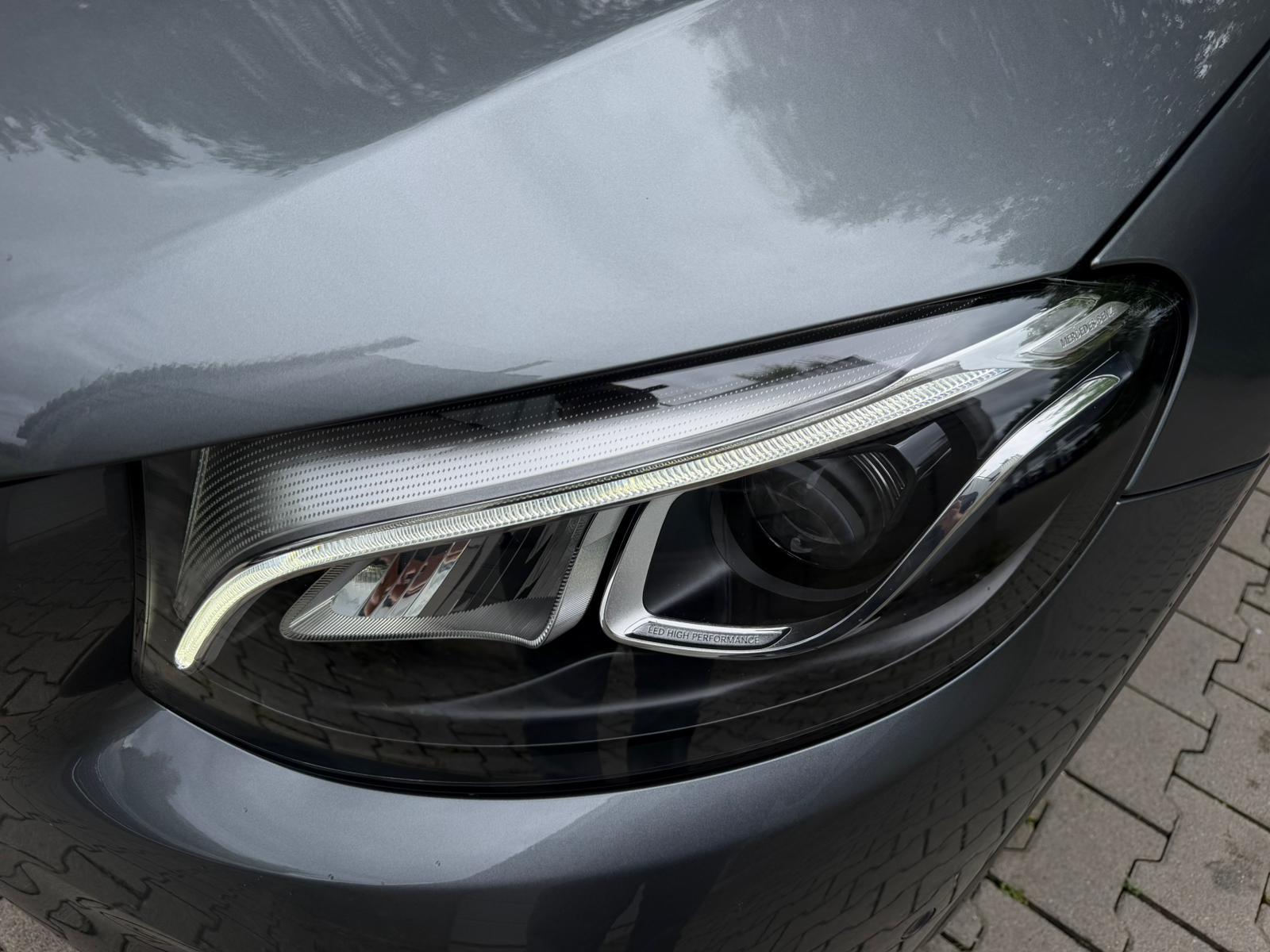 MERCEDES-BENZ GLC Coupé 250 AMG Line 4Matic 9G-Tronic-image-8