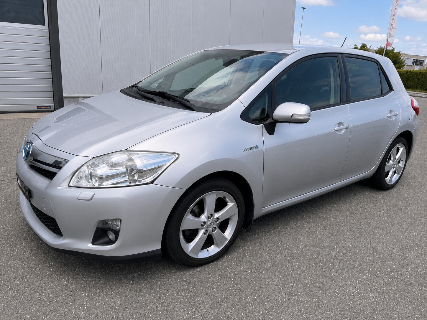 TOYOTA 1.8 HSD Linea Luna-image-3
