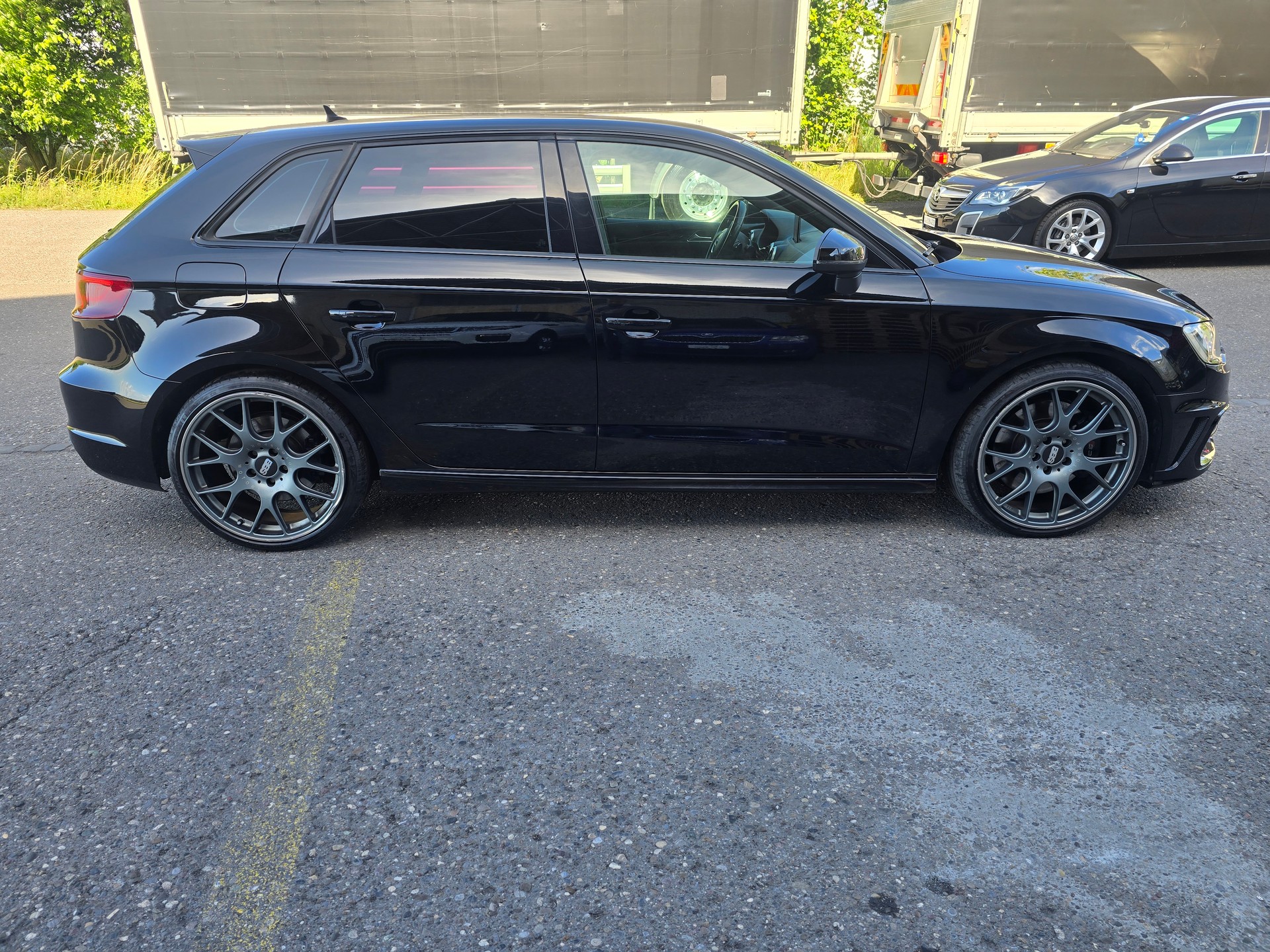 AUDI S3 Sportback 2.0 TFSI quattro S-tronic-image-8