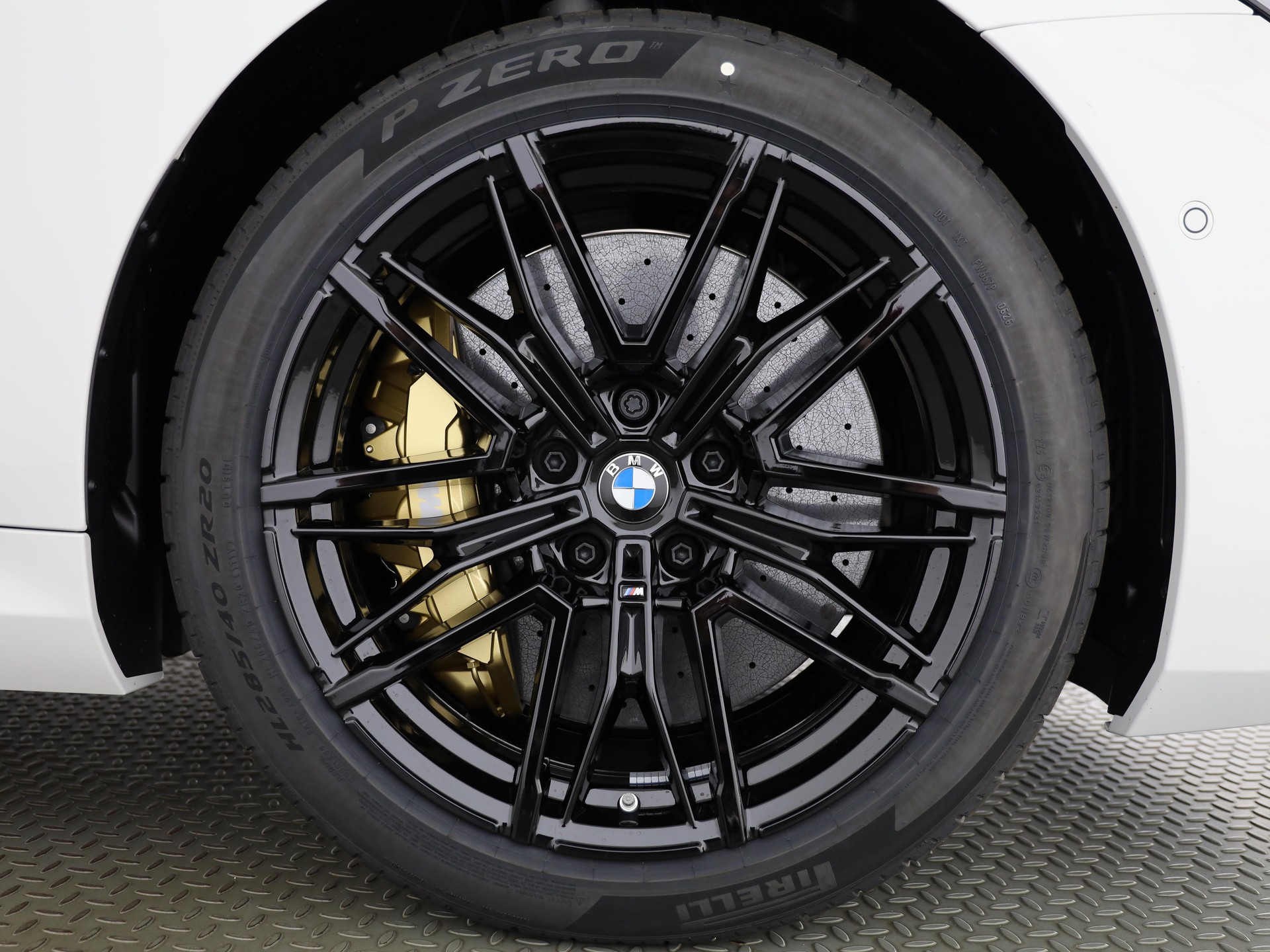 BMW M5 xDrive-image-5