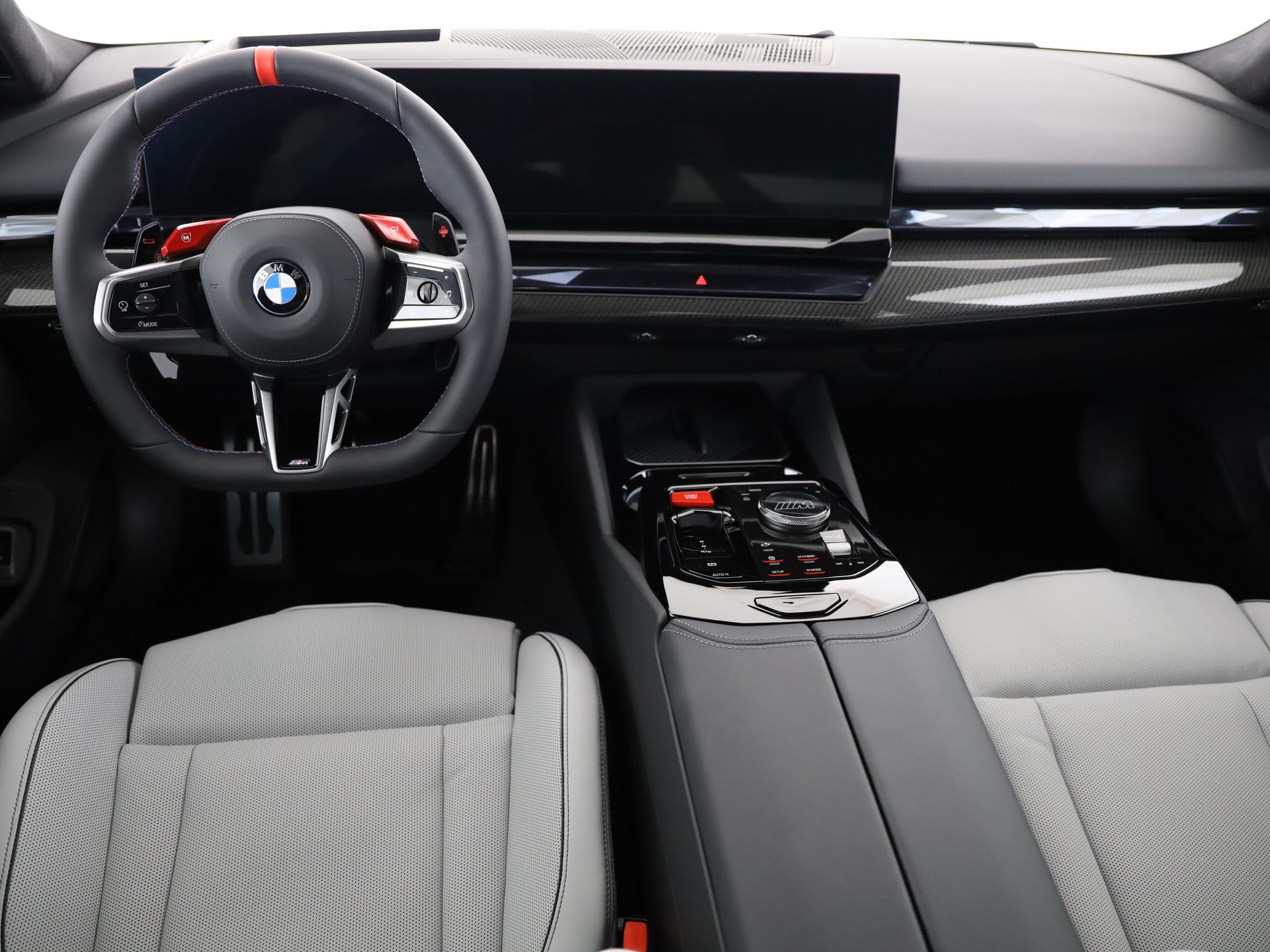 BMW M5 xDrive-image-23