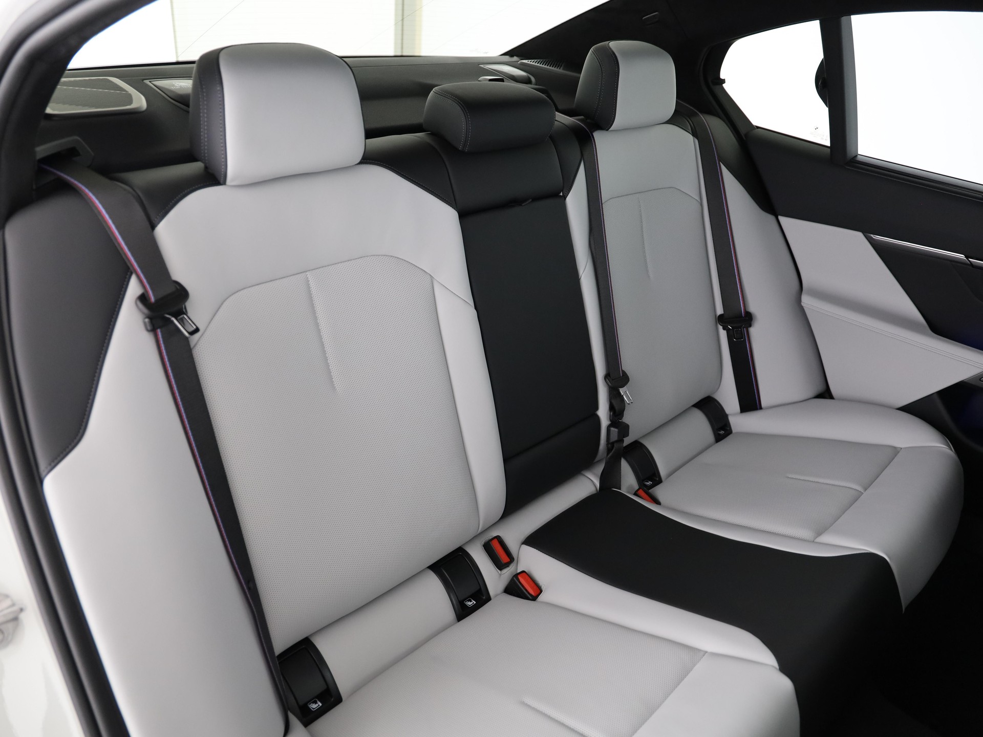 BMW M5 xDrive-image-18