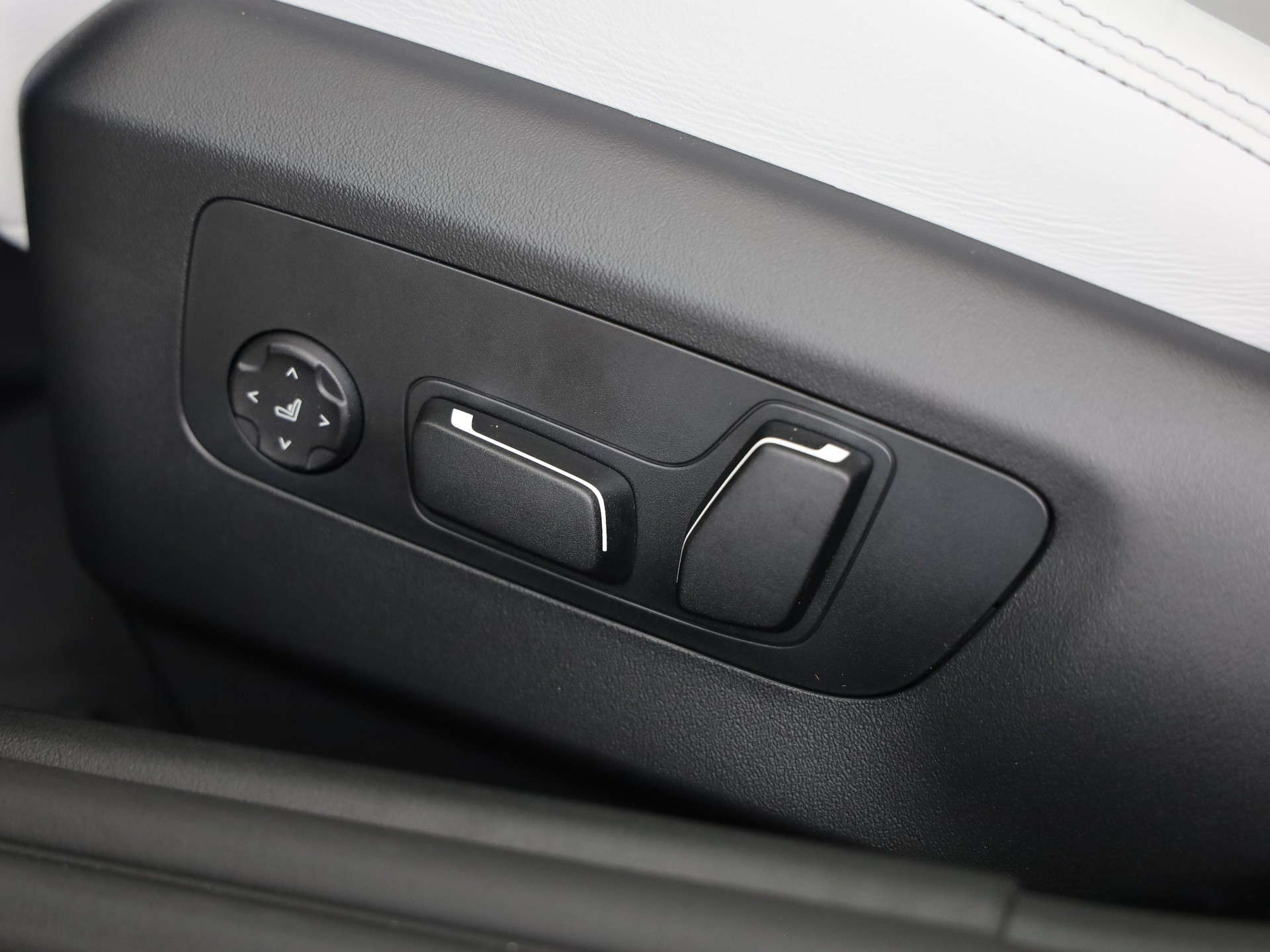 BMW M5 xDrive-image-13