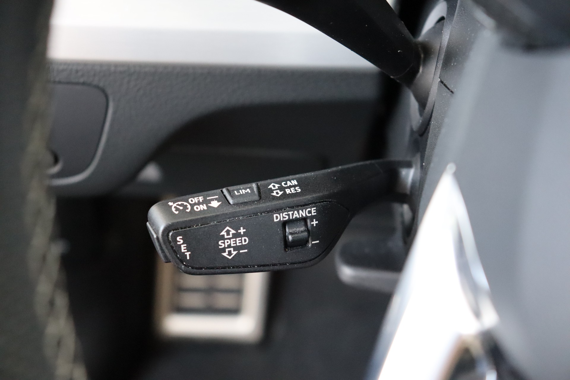 AUDI Q5 Sportback 40 TDI Blackedition quattro S-tronic-image-19
